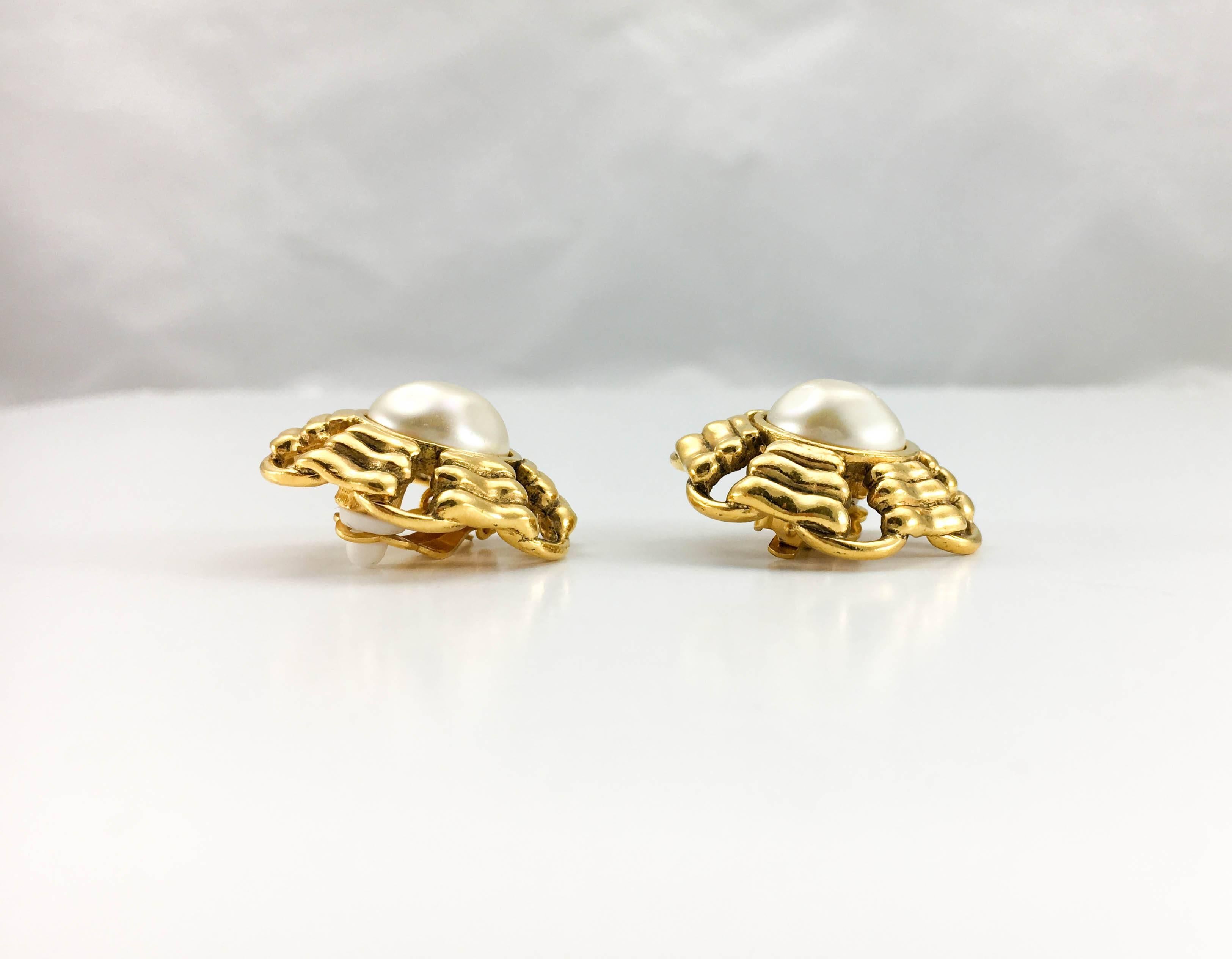 Chanel Gold-Plated Round Pearl Earrings, 1980s   For Sale 1