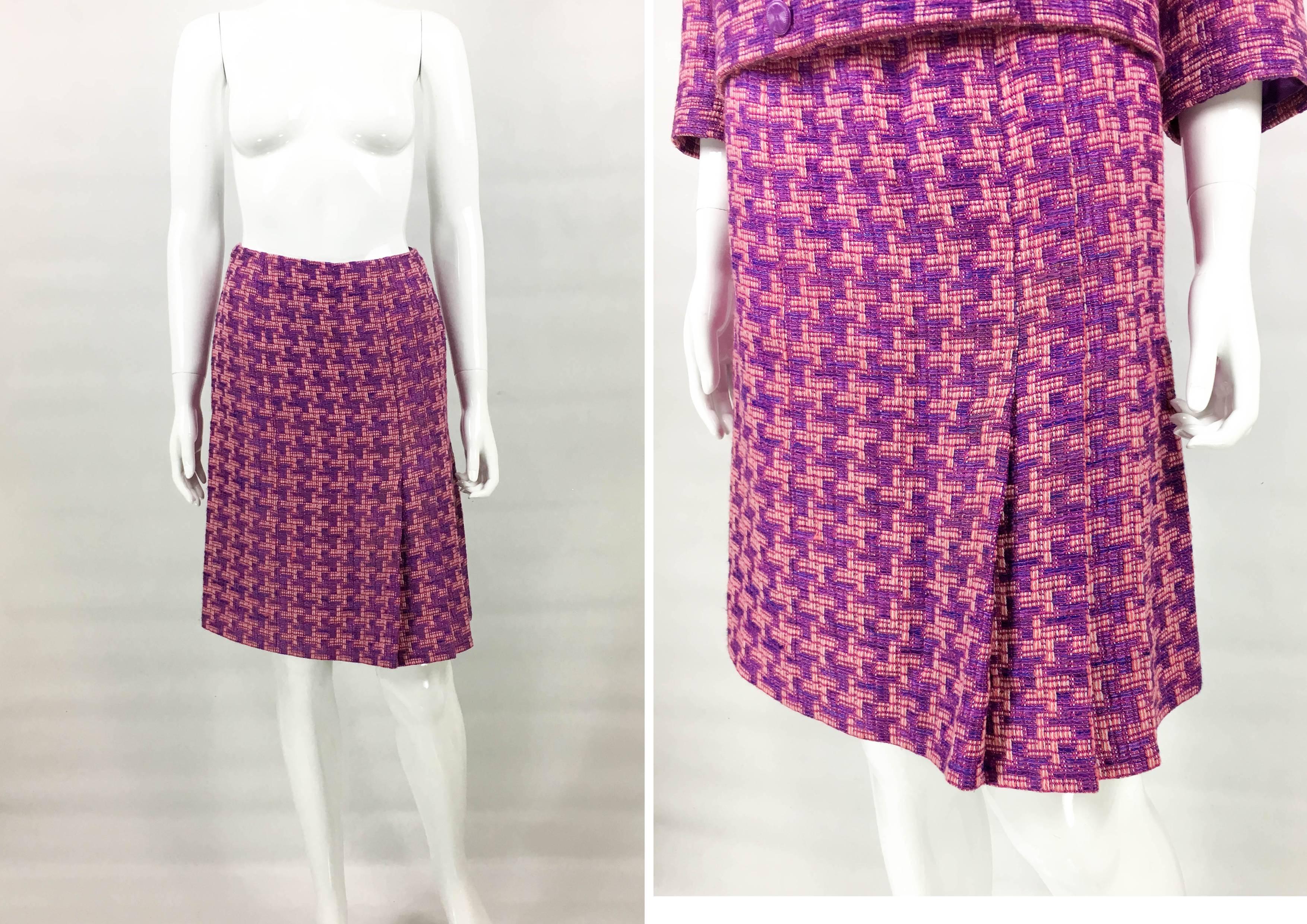 2001 Chanel Pink and Purple Wool Bouclé Skirt Suit For Sale 2