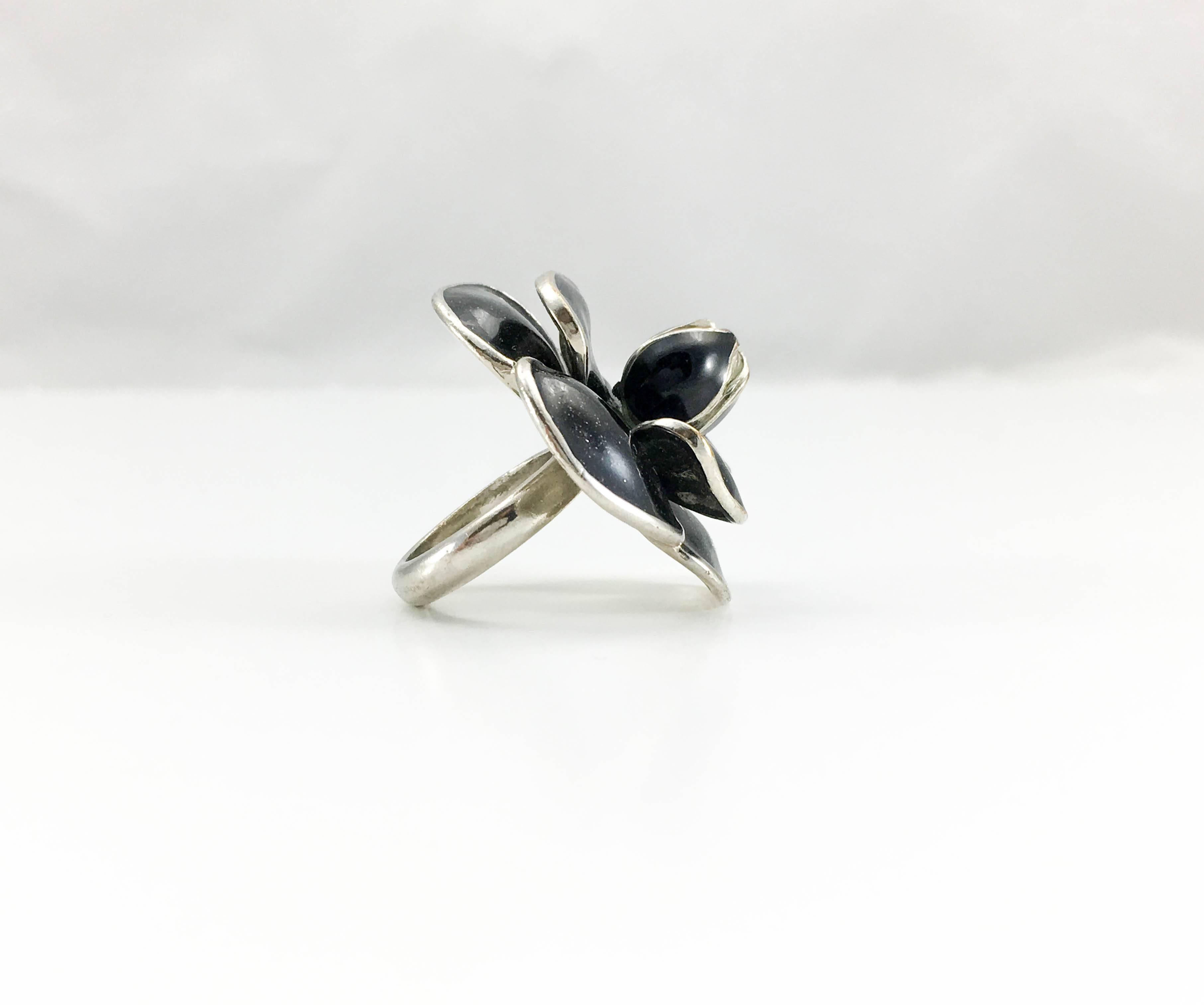 2008 Chanel Large Black Enamel Camellia Ring 2