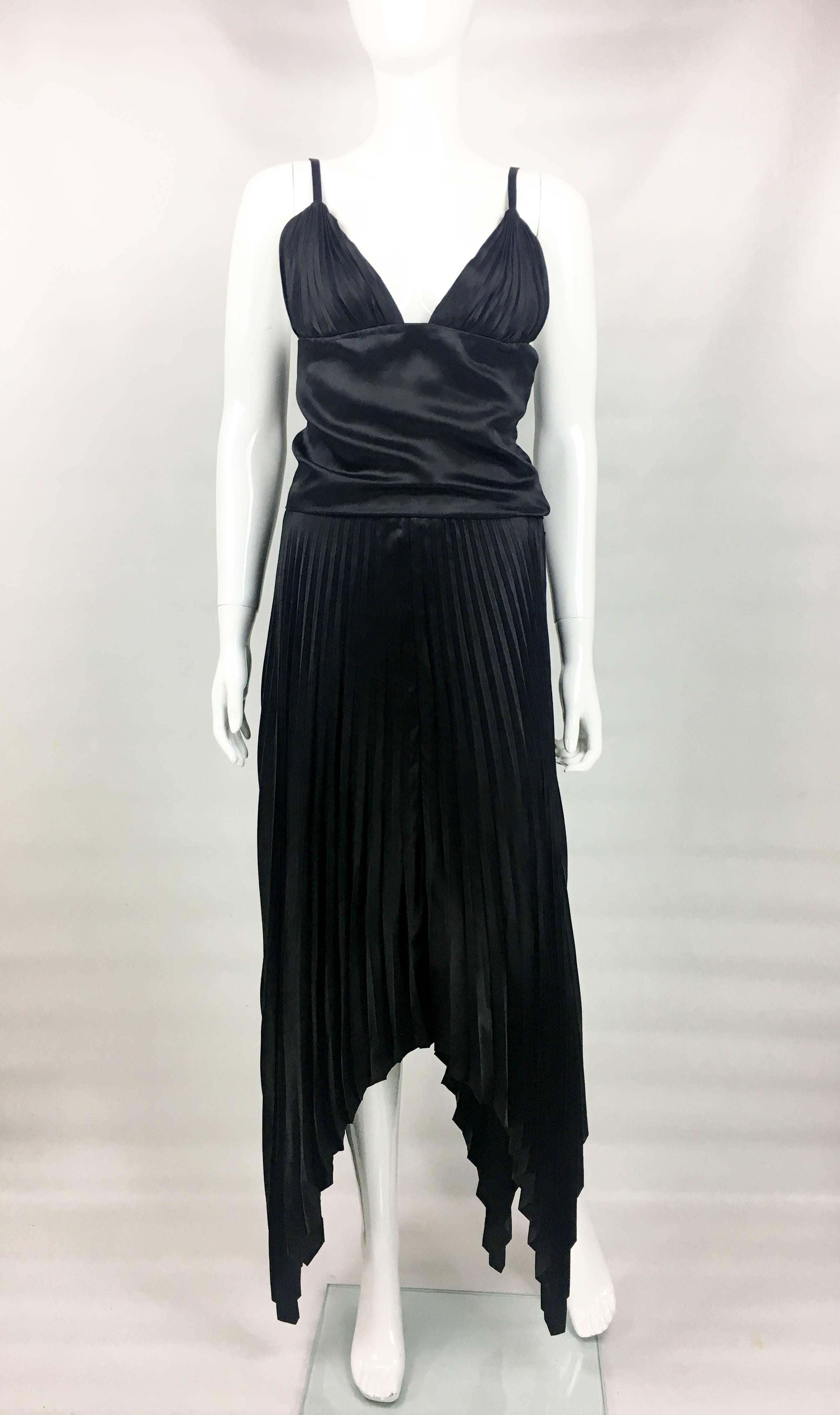 Dior by Marc Bohan Haute Couture Black Silk Pleated Dress, 1983  In Excellent Condition For Sale In London, Chelsea