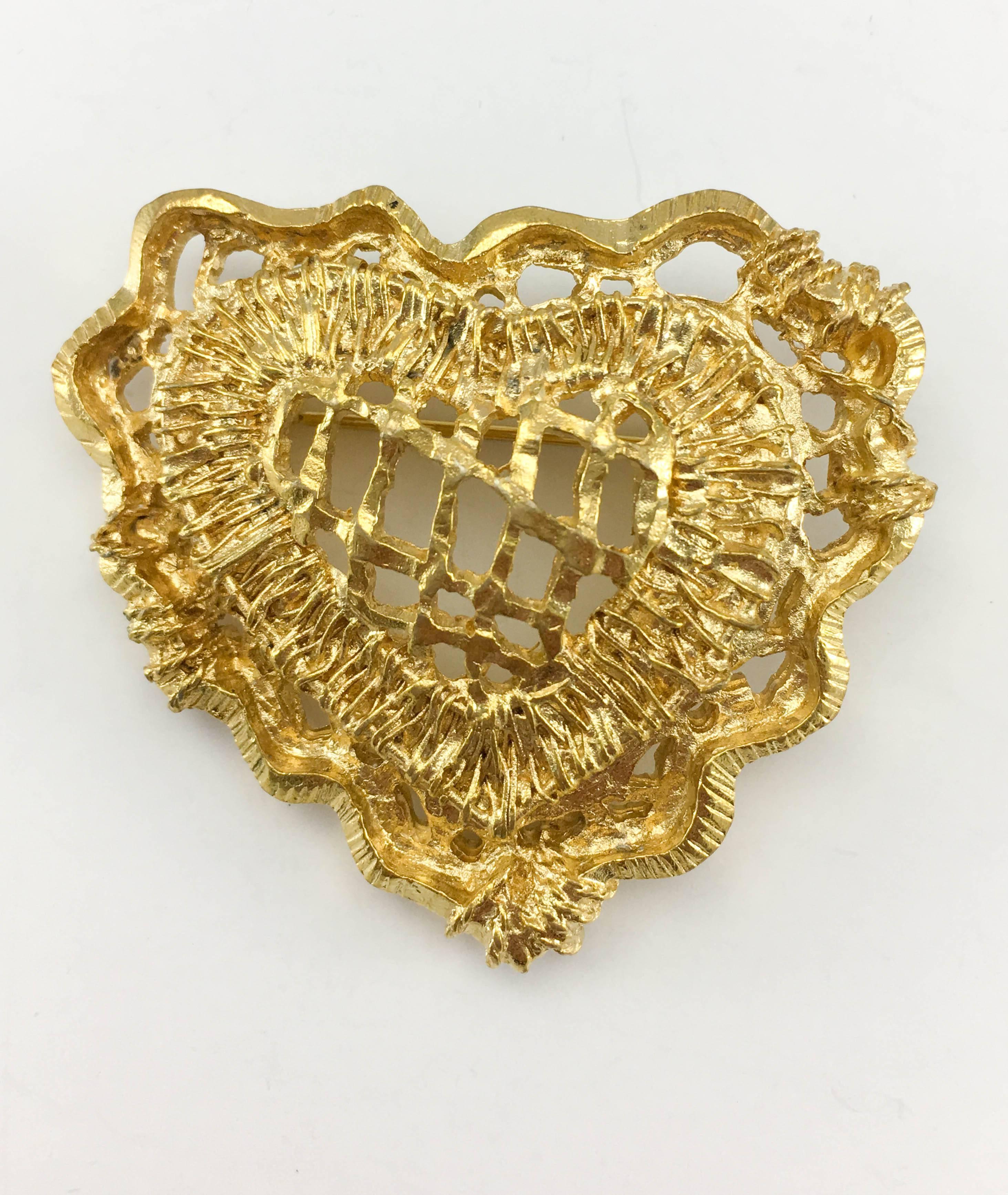 1990's Christian Lacroix Gold-Plated Stylised Heart Brooch For Sale 1