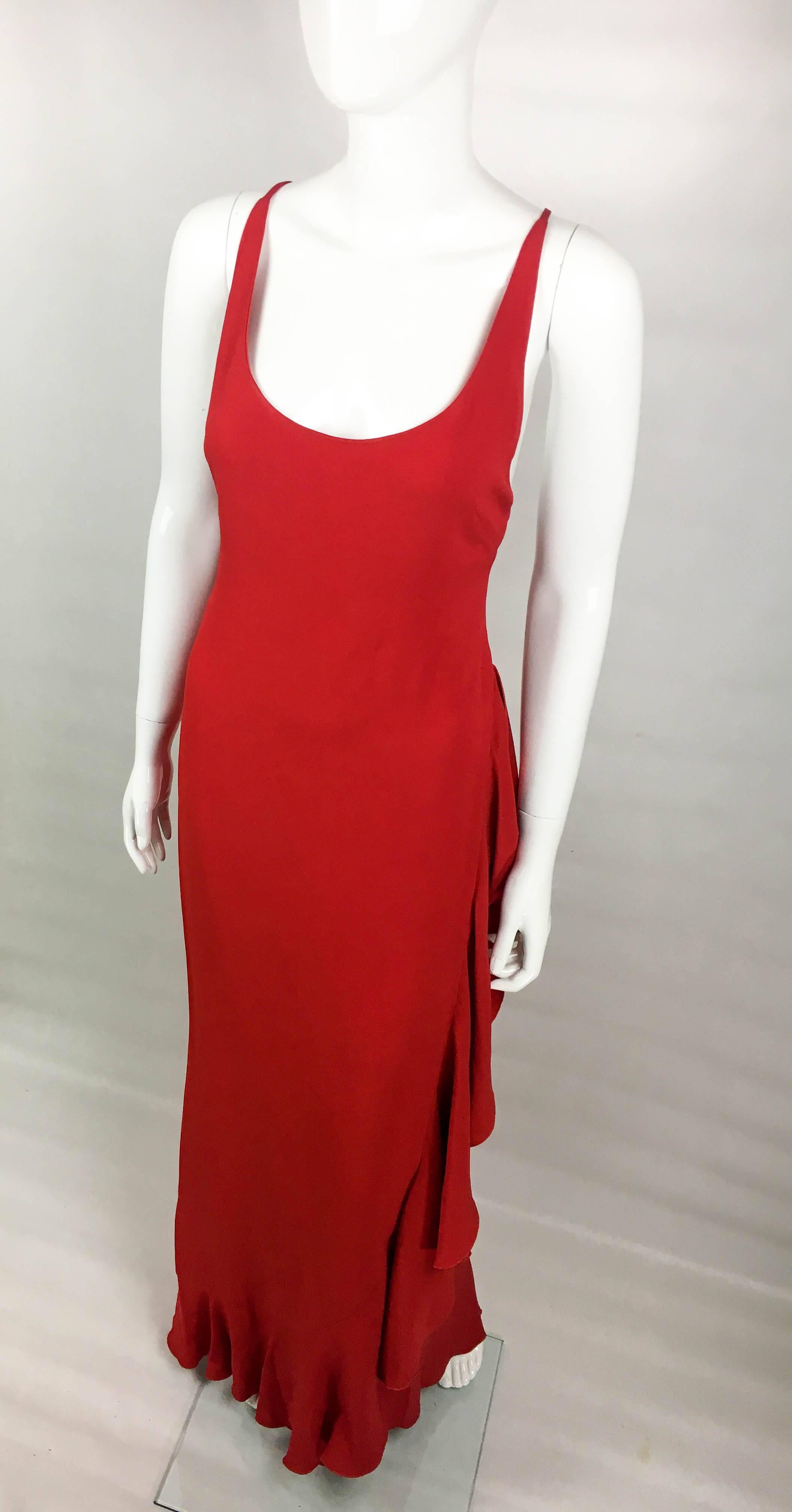 1980's Valentino Flamenco-Inspired Red Silk Evening Gown For Sale 2