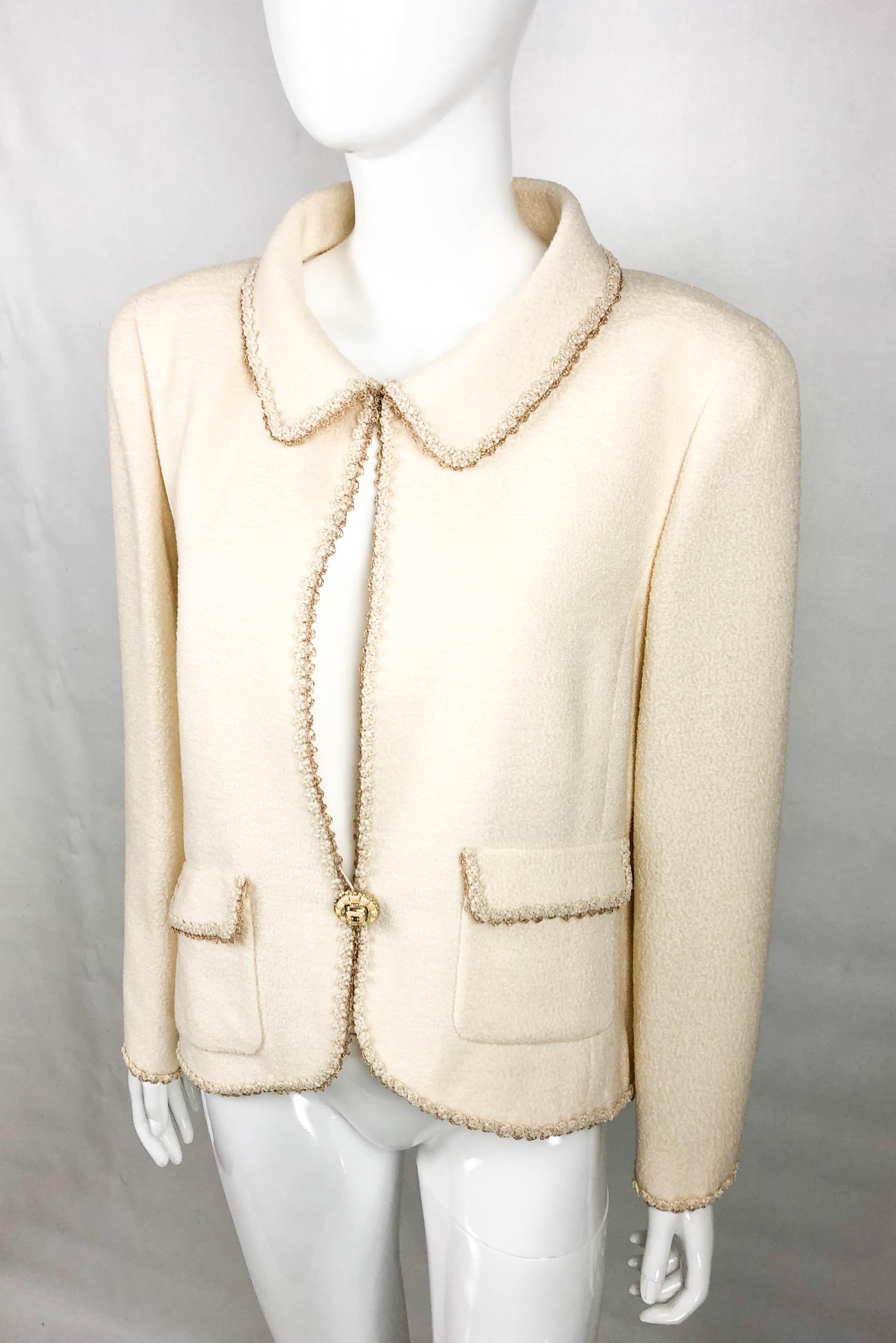 2010 Chanel Unworn Runway Look Cream Jacket With Gold Thread Trim For Sale 3