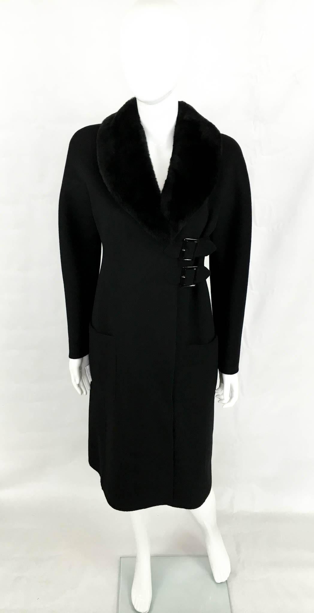 Women's Valentino Wool Coat With Chinchilla Fur Collar - 1990s