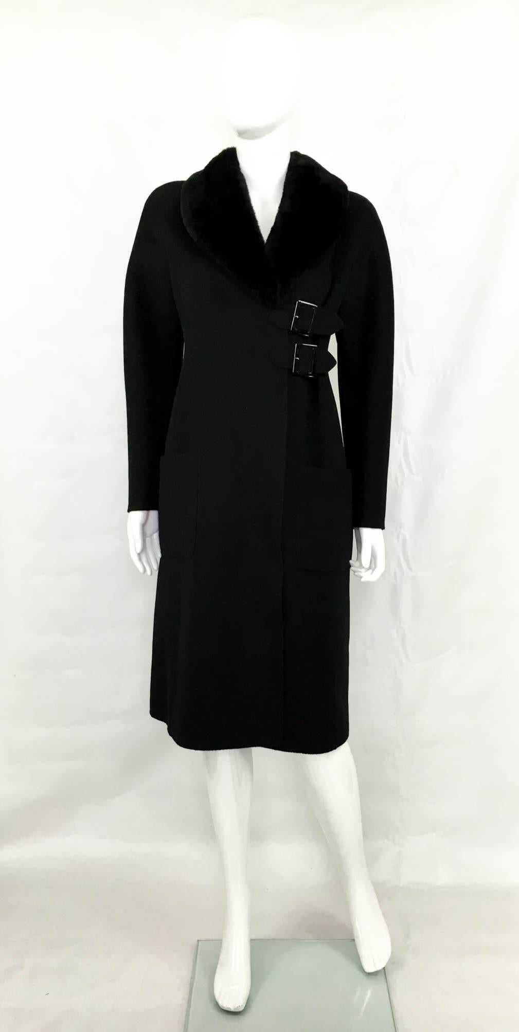 Black Valentino Wool Coat With Chinchilla Fur Collar - 1990s