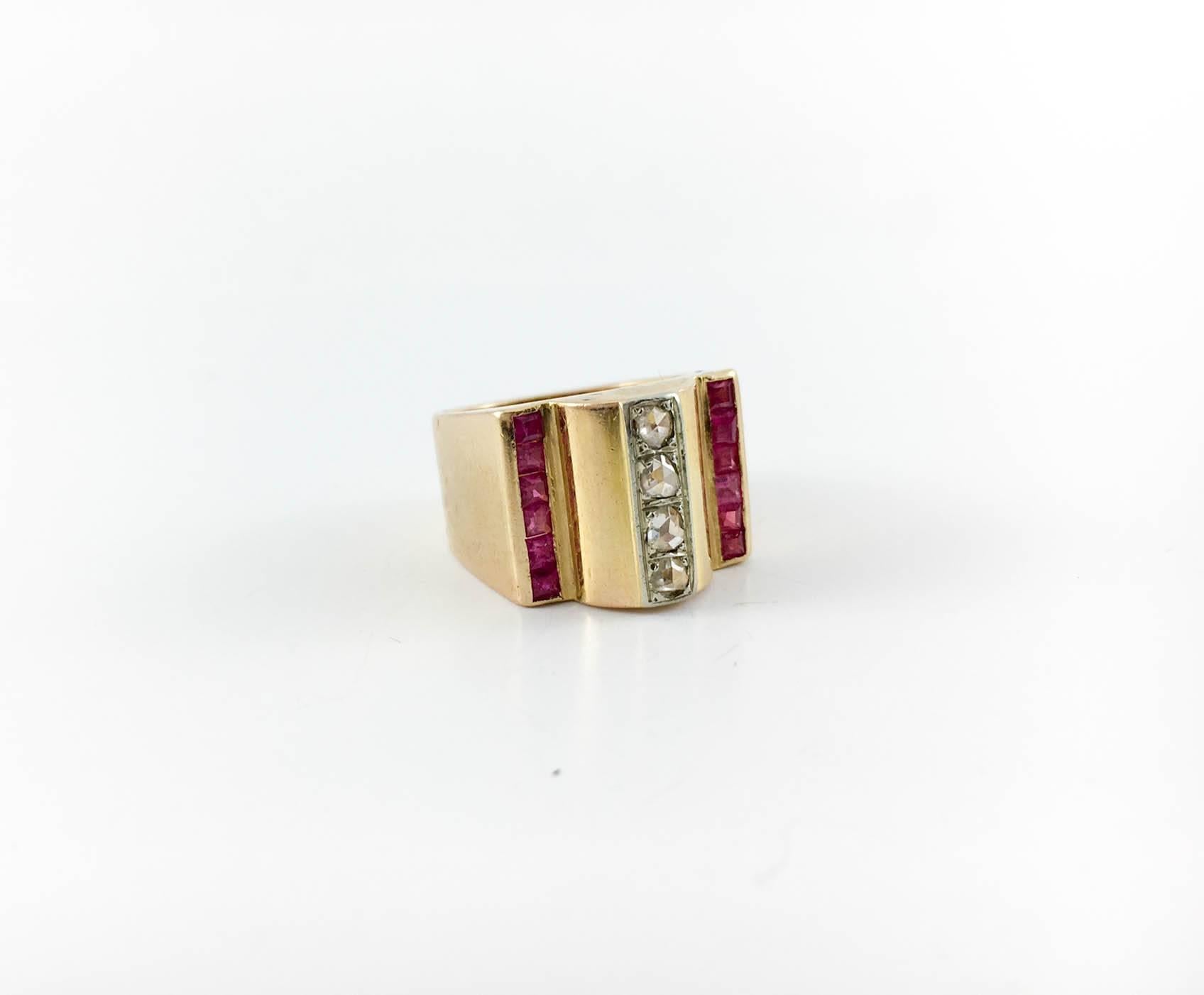 Vintage Cocktail Ring - 1940s In Excellent Condition In London, Chelsea