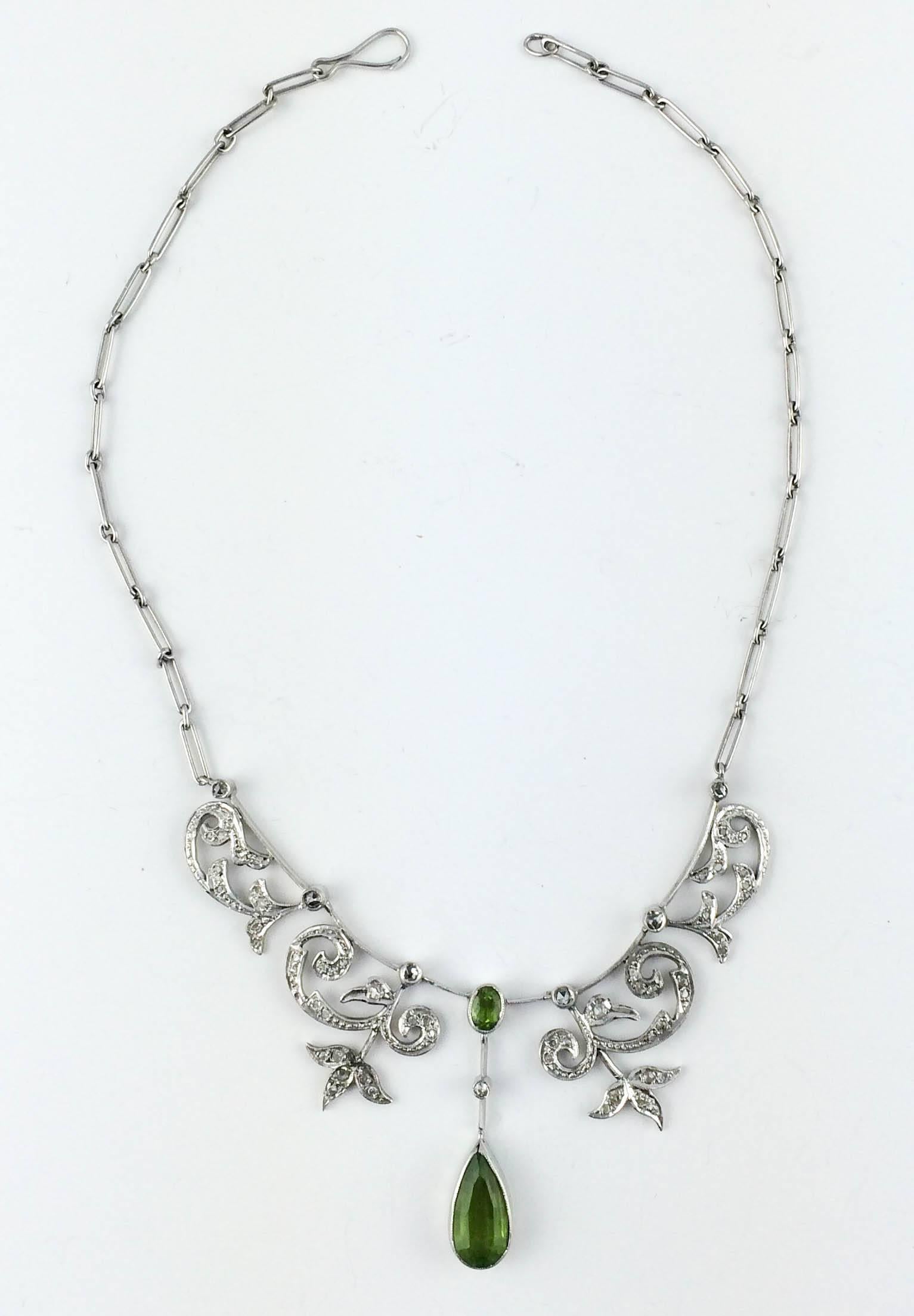 White Gold, Diamonds and Peridot Necklace - 1920s 2