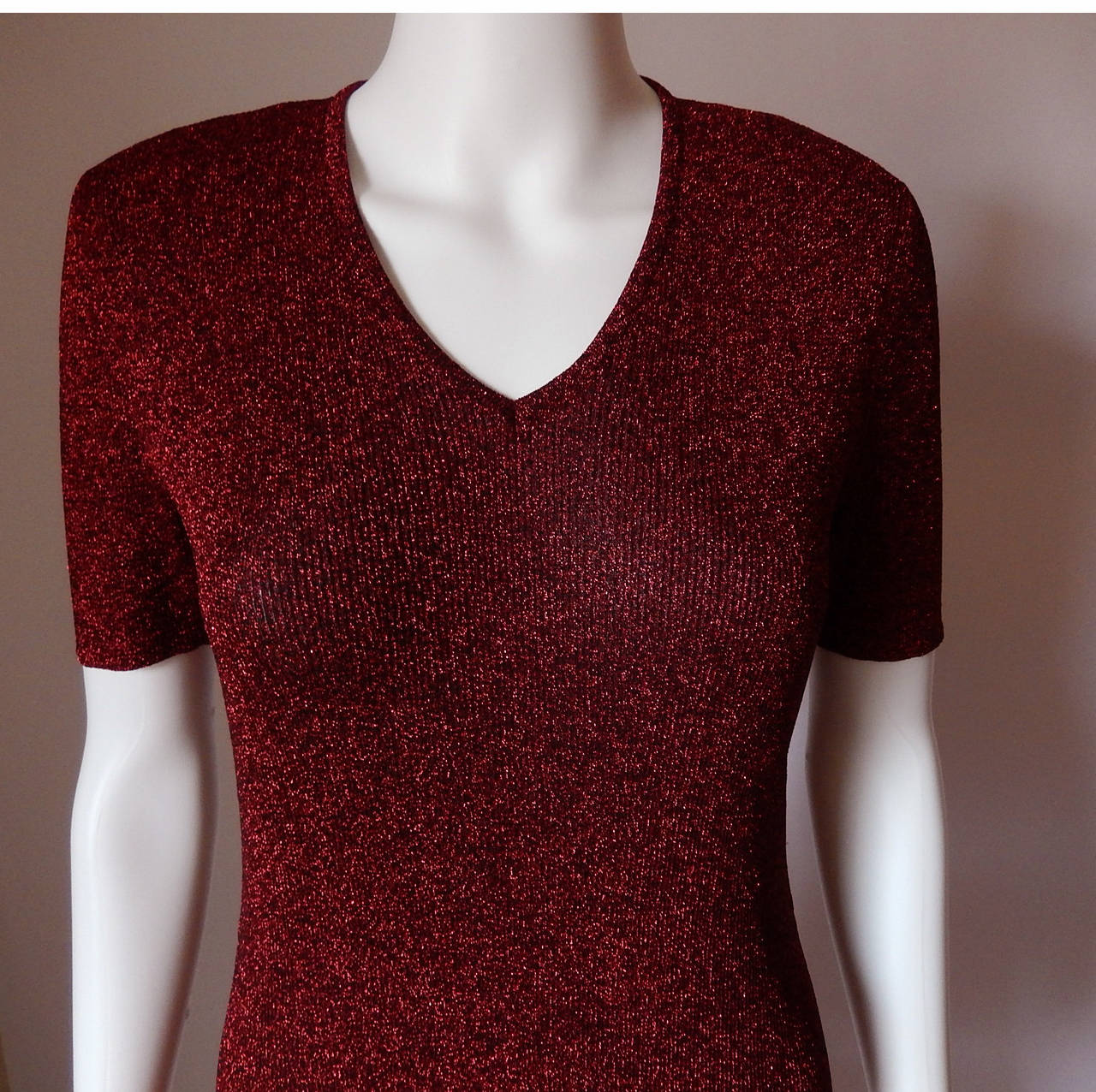 Chanel Red Metallic Short Sleeve Maxi Dress with Red And Gold Back Buttons In Excellent Condition For Sale In New York, NY