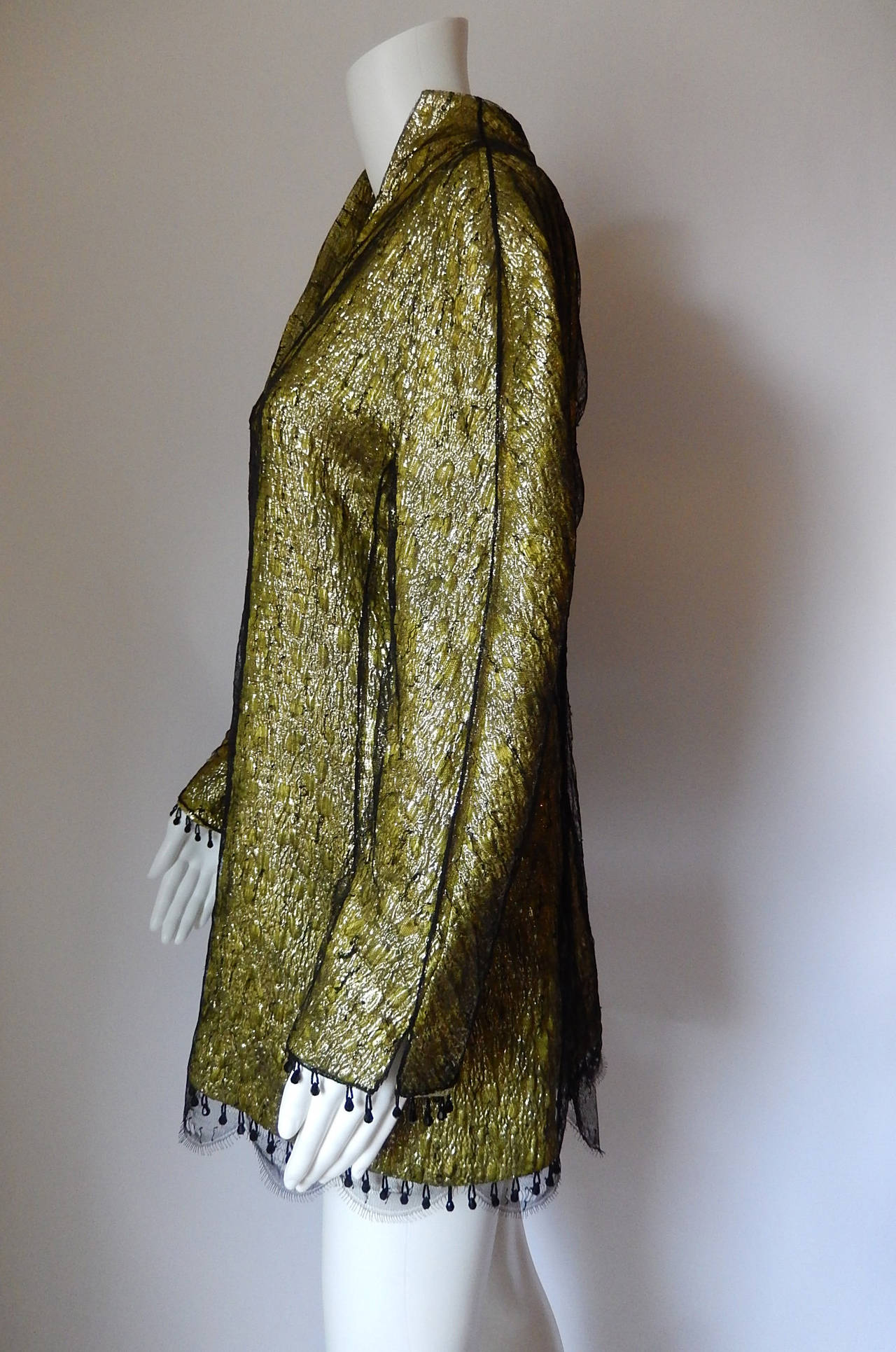 Chado Ralph Rucci Beautiful Silk and Wool Long Tunic Top With Lace Overlay In Excellent Condition For Sale In New York, NY