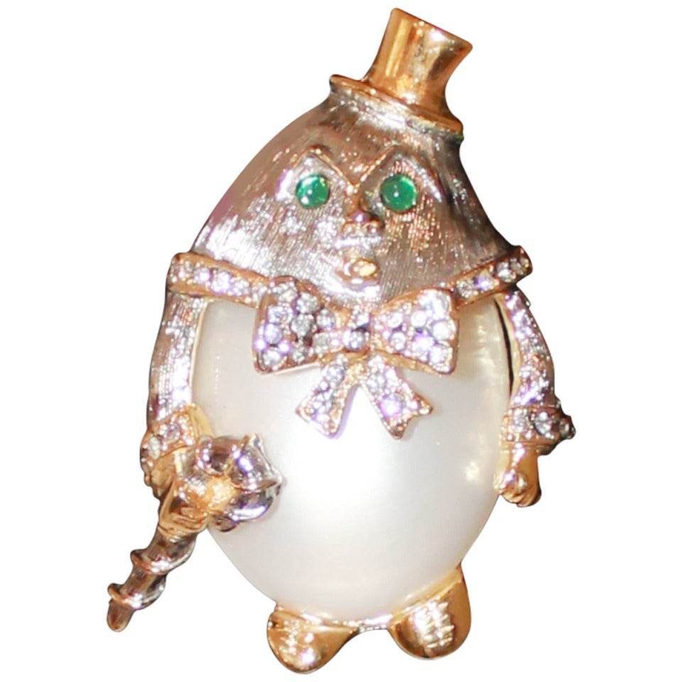 Jay Lane Vintage Humpty Dumpty Brooch circa 19701980s at
