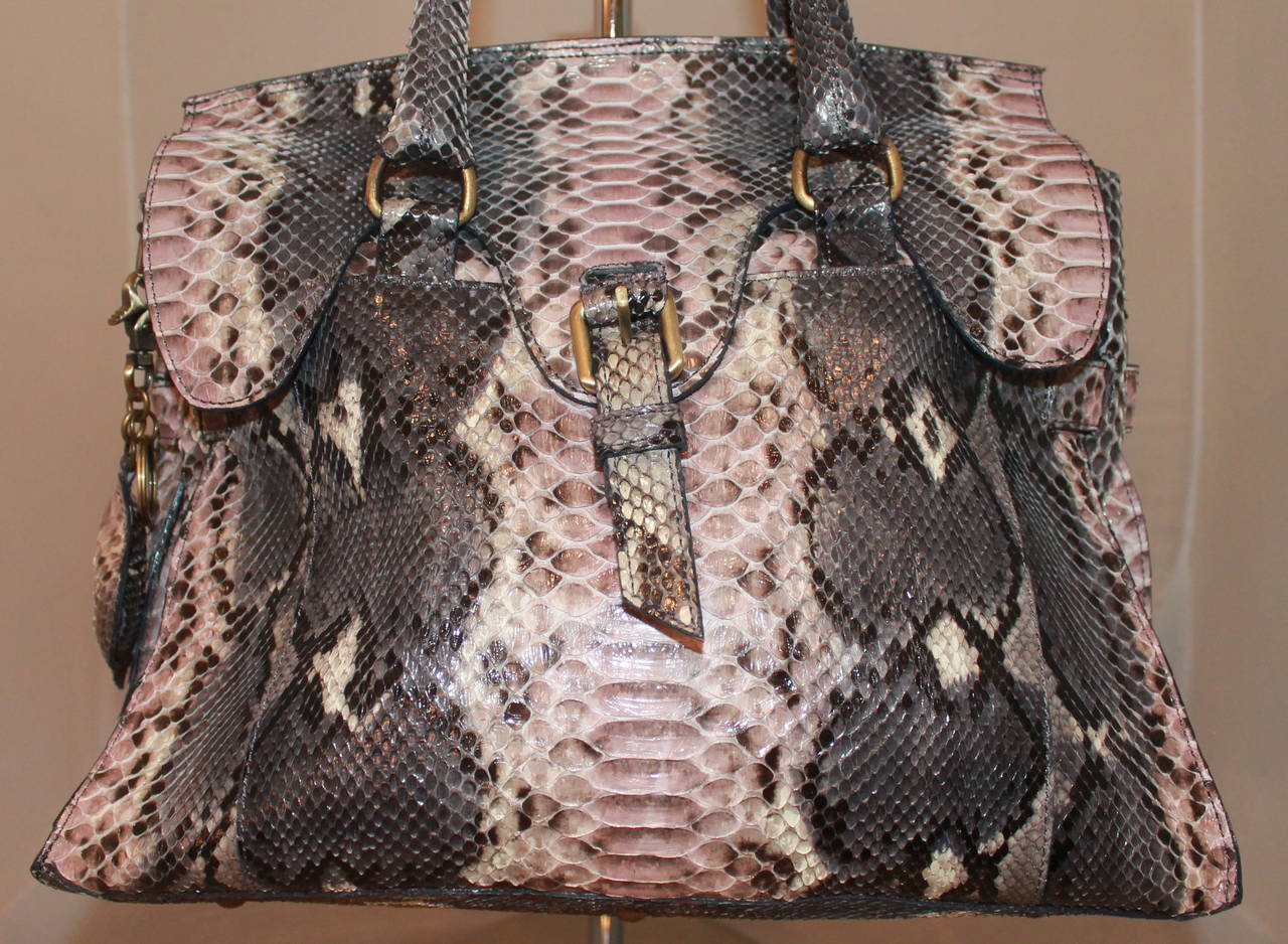 Giorgio's of Palm Beach Pastel Python Tote Bag. This bag is in excellent condition and the retail is $3600. 

Measurements:
Length- 12.5