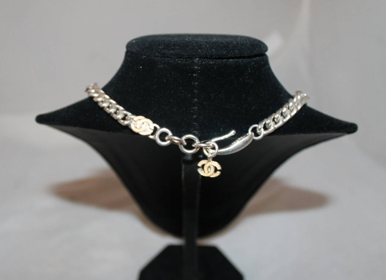 Women's Chanel Silver & Cream Enamel Chain Necklace - circa 2000