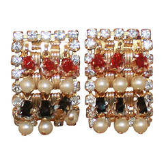 Hobe Vintage Pearl and Ruby Sapphire Rhinestone Clip Earrings, circa 1980s 8