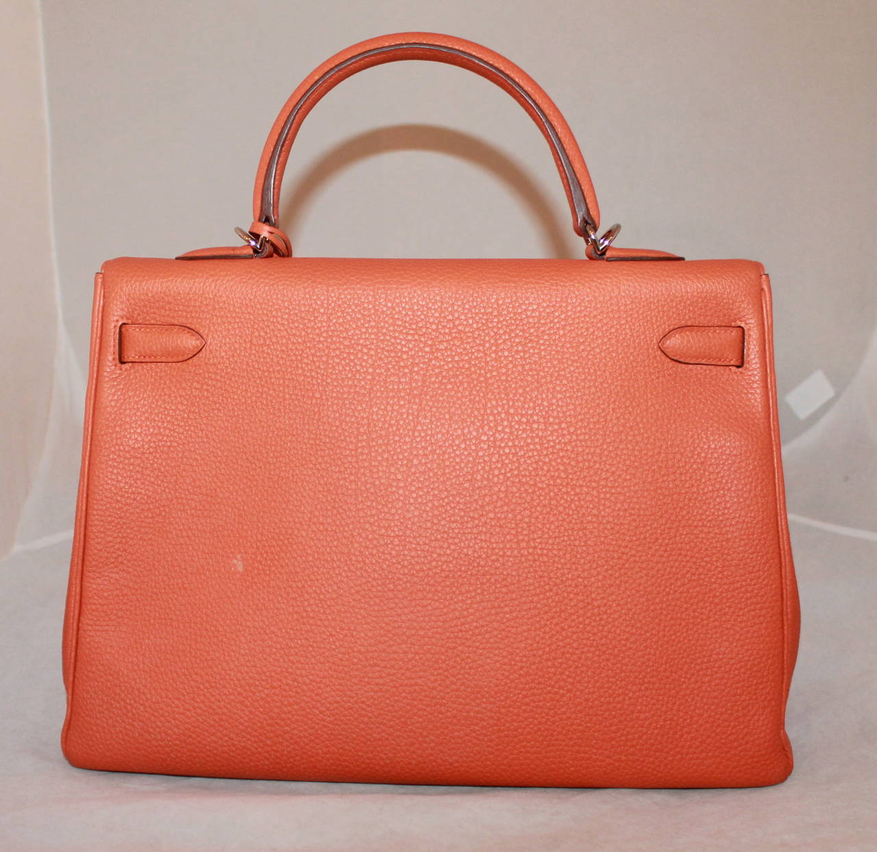 Hermes Orange Leather Kelly Handbag SHW - circa 2012 In Good Condition In West Palm Beach, FL