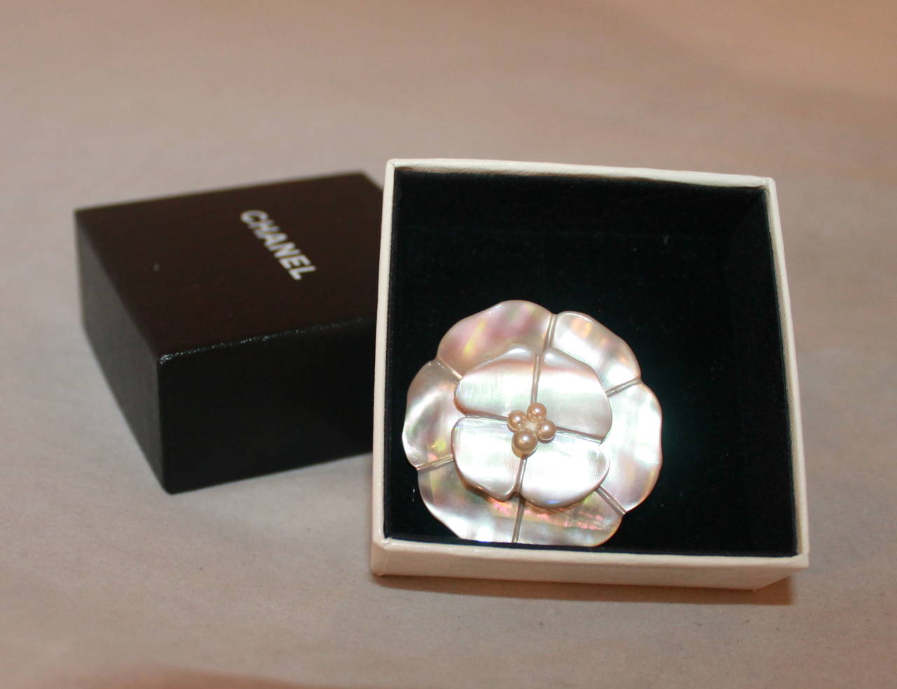 Women's Chanel Vintage Mother of Pearl Camelia Pendant/Pin - circa 1998