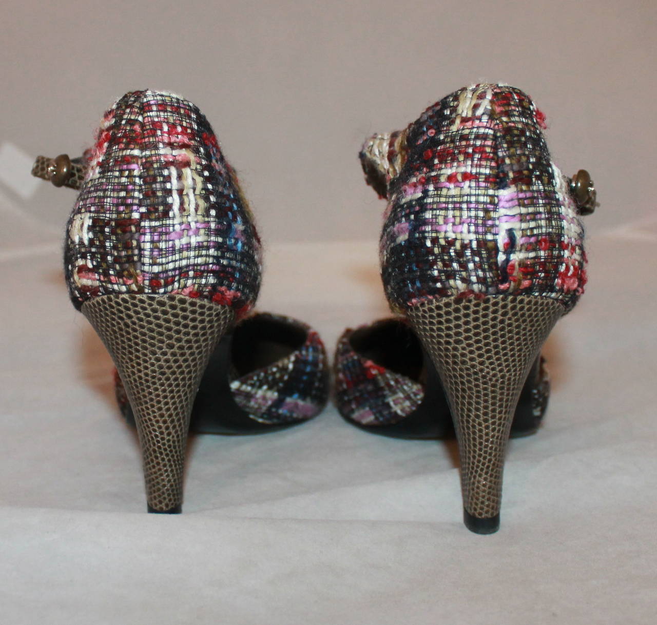 Gray Chanel Olive Lizard & Tweed Heels - 37 **NEW**