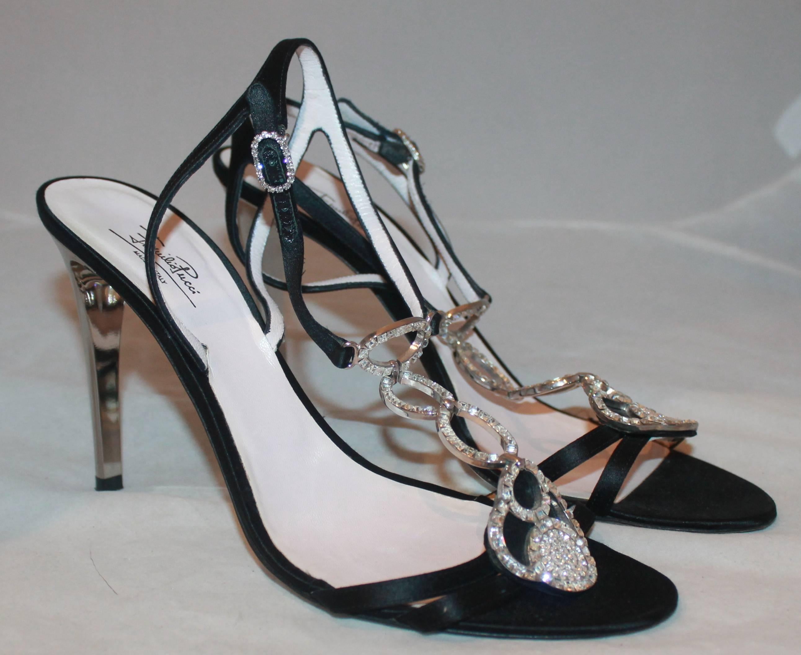 Emilio Pucci Schwarze Satin Riemchensandalen mit Absatz und Strass-Detail - 41 (Beige) im Angebot