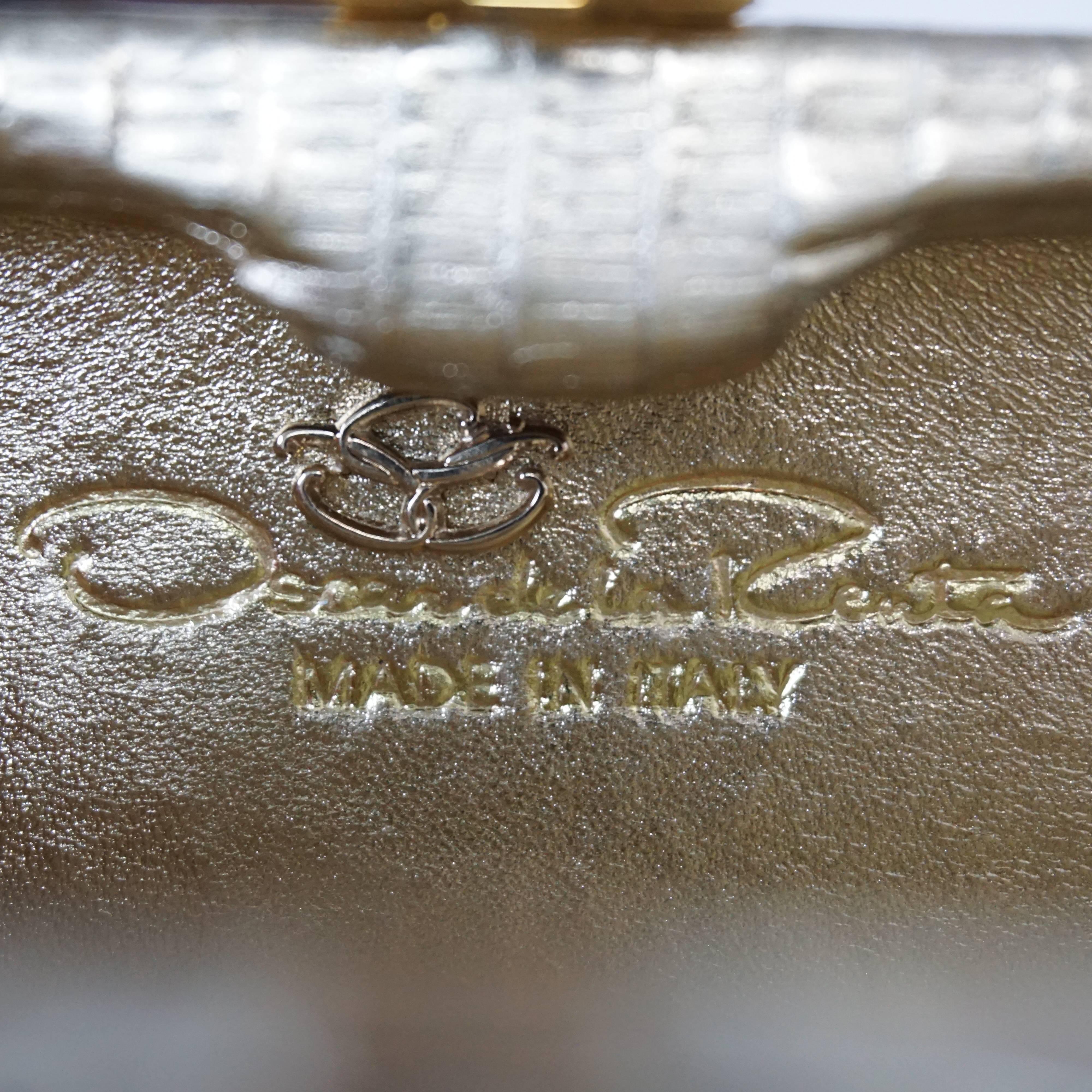Oscar De La Renta Lizard Embossed Gold Leather Box Clutch with Pearl Closure In Excellent Condition In West Palm Beach, FL