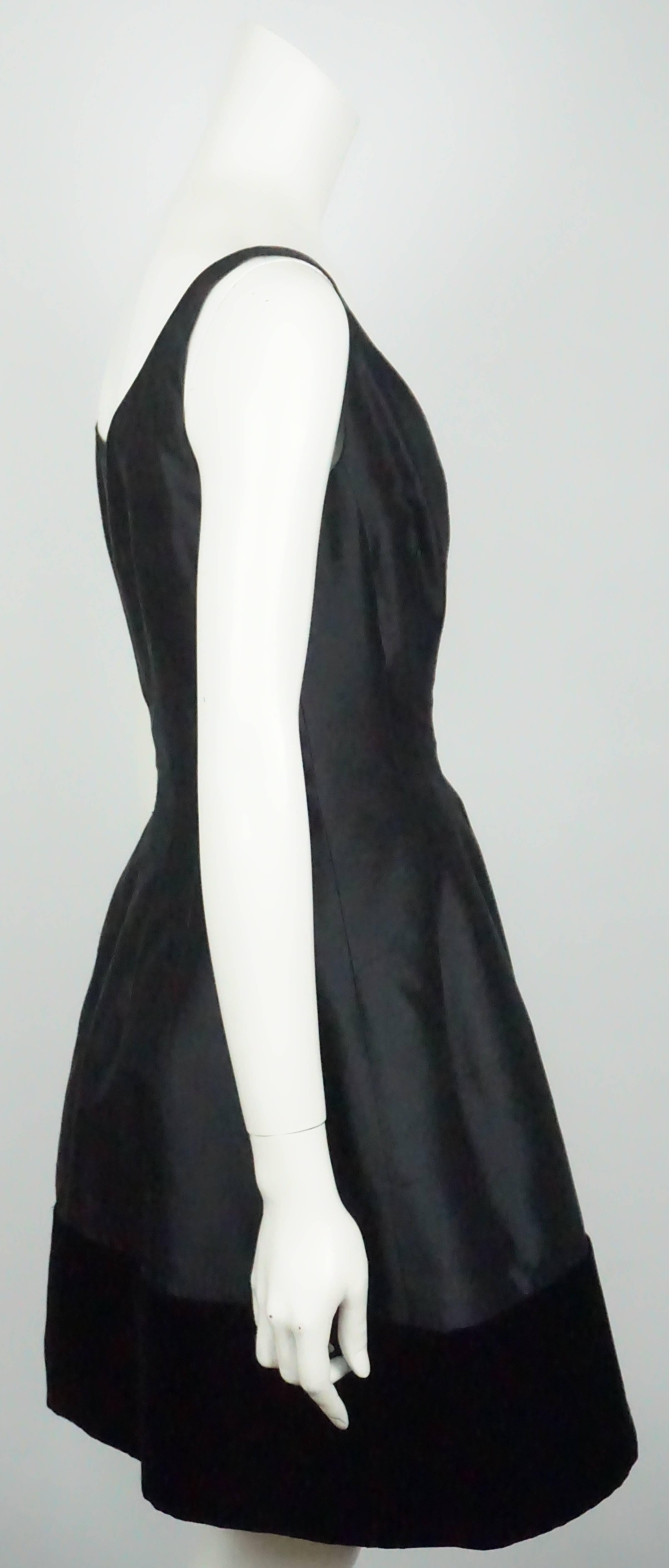Valentino Black Silk and Velvet Dress with Coat - 10 - Circa 1980s For Sale 1