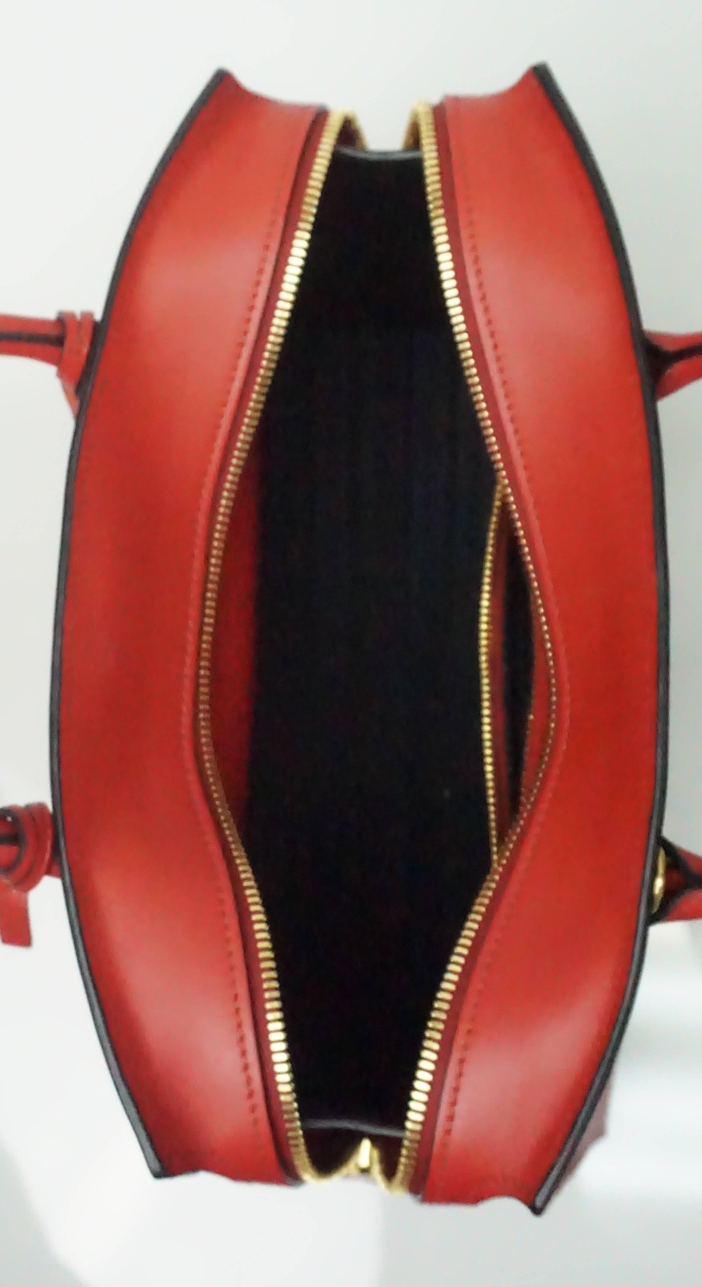 Women's Prada Red Saffiano City Handbag - NEW