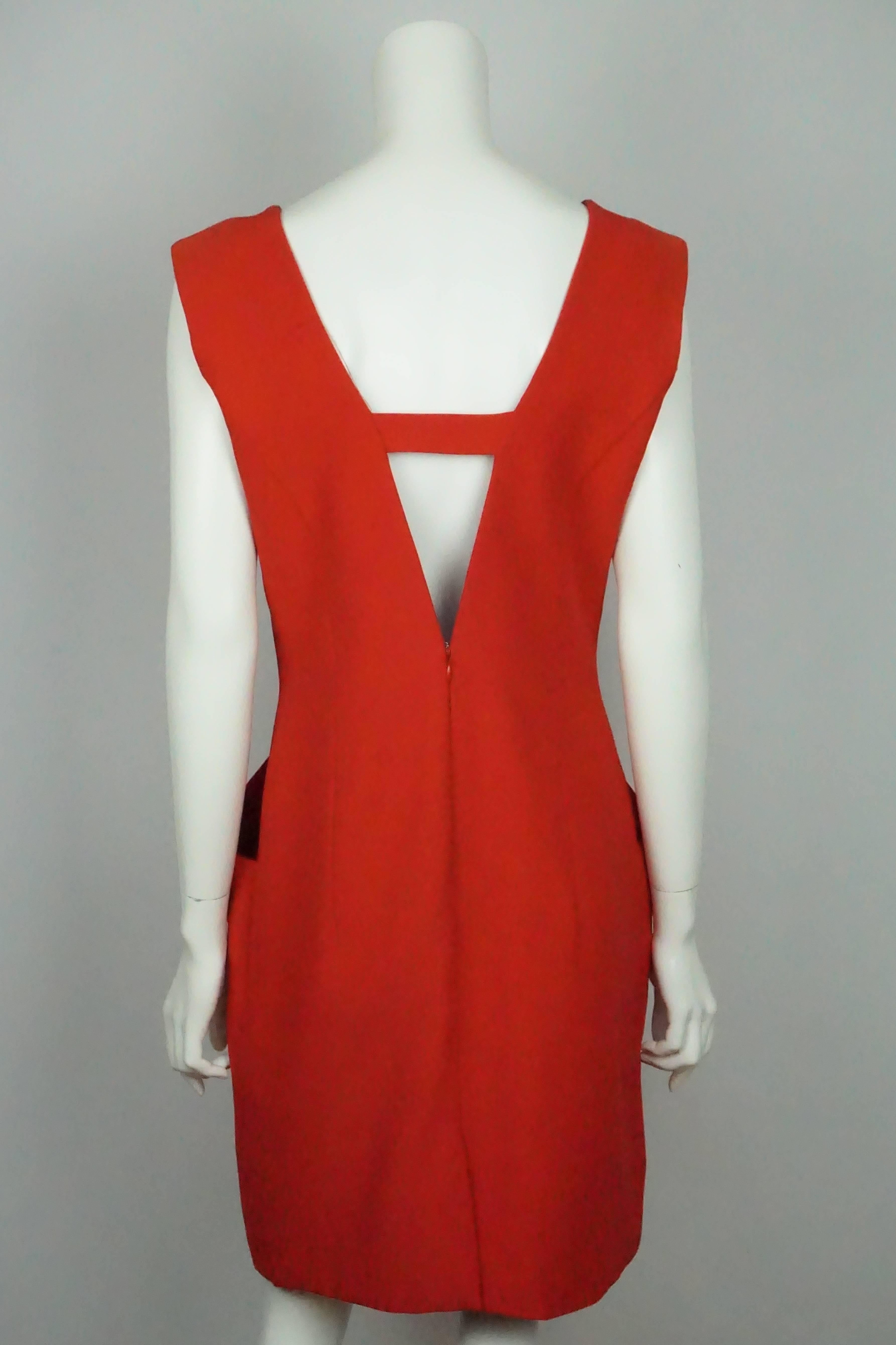red sheath dress sleeveless