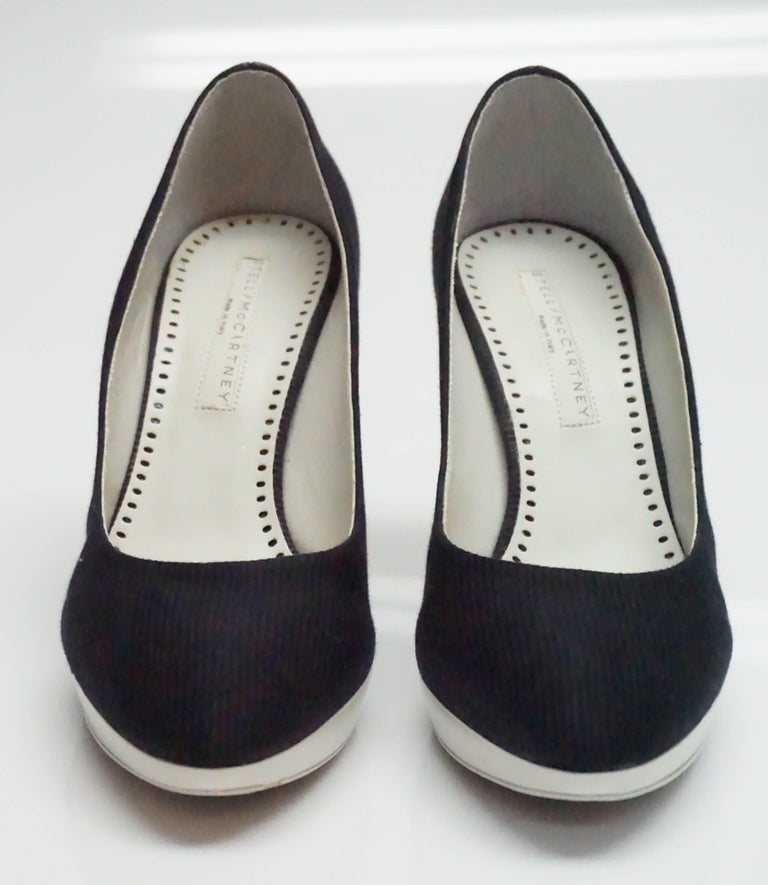 Stella McCartney Navy and White Pump - 36.5 For Sale at 1stDibs