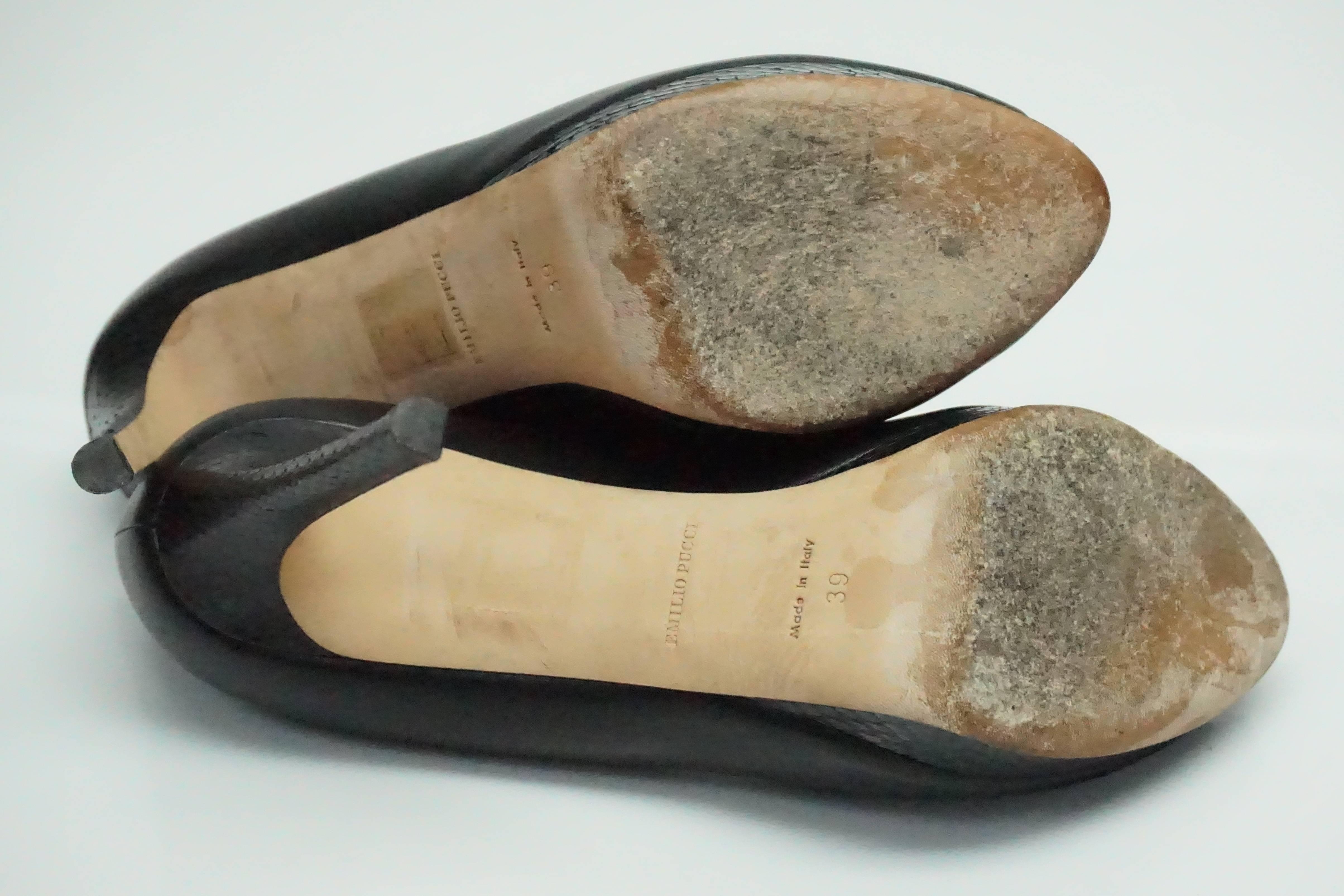 Emilio Pucci Peep Toe Black Shoe w/ Silver Embellishment  - 39 1