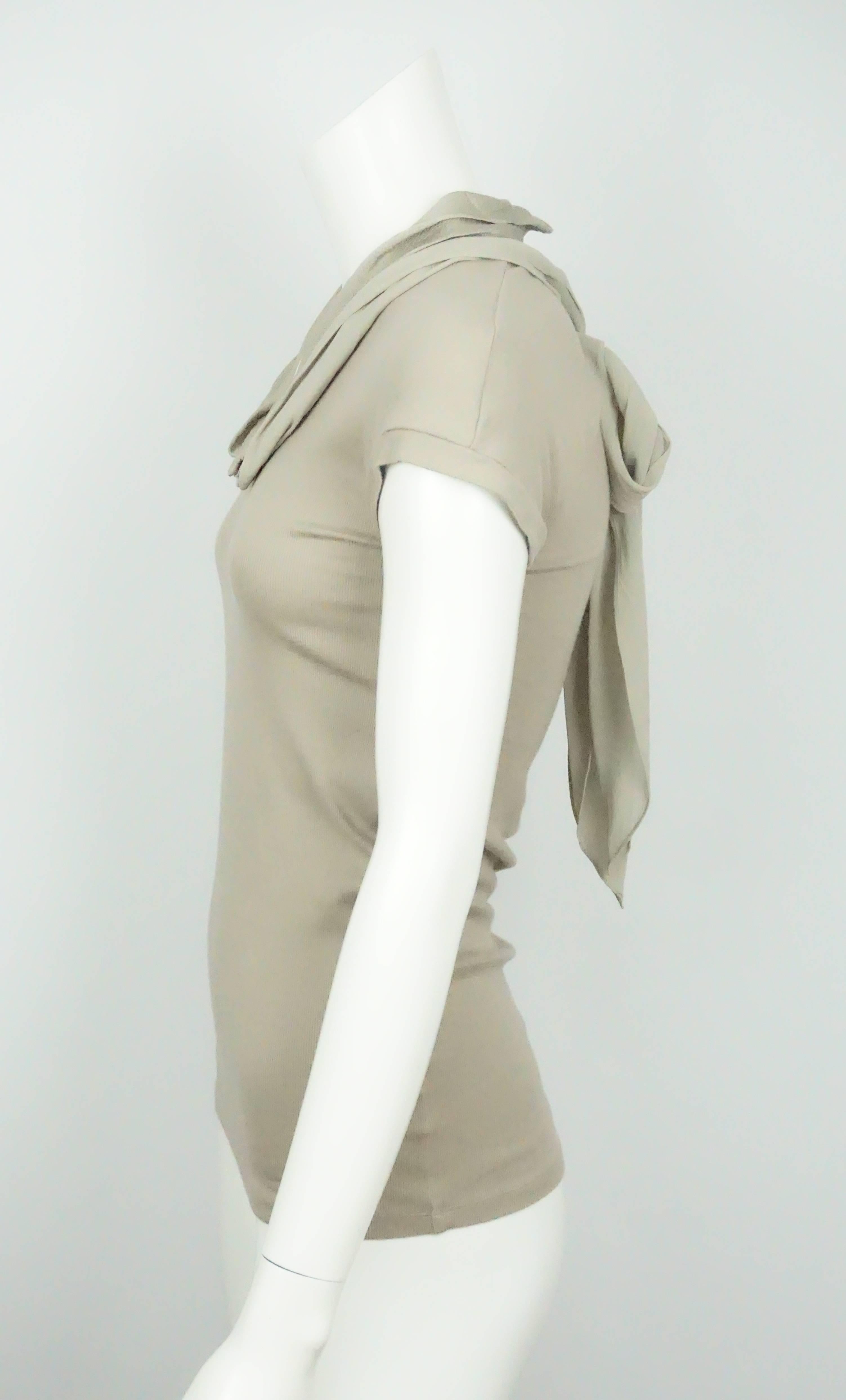 Brunello Cucinelli Tan Cotton Knit S/S Top w/ Silk Collar - S  This top is made of a cotton blend knit with a cap sleeve, a silk and silk chiffon collar wiith a sash that ties either in the front or back.  This top is in excellent