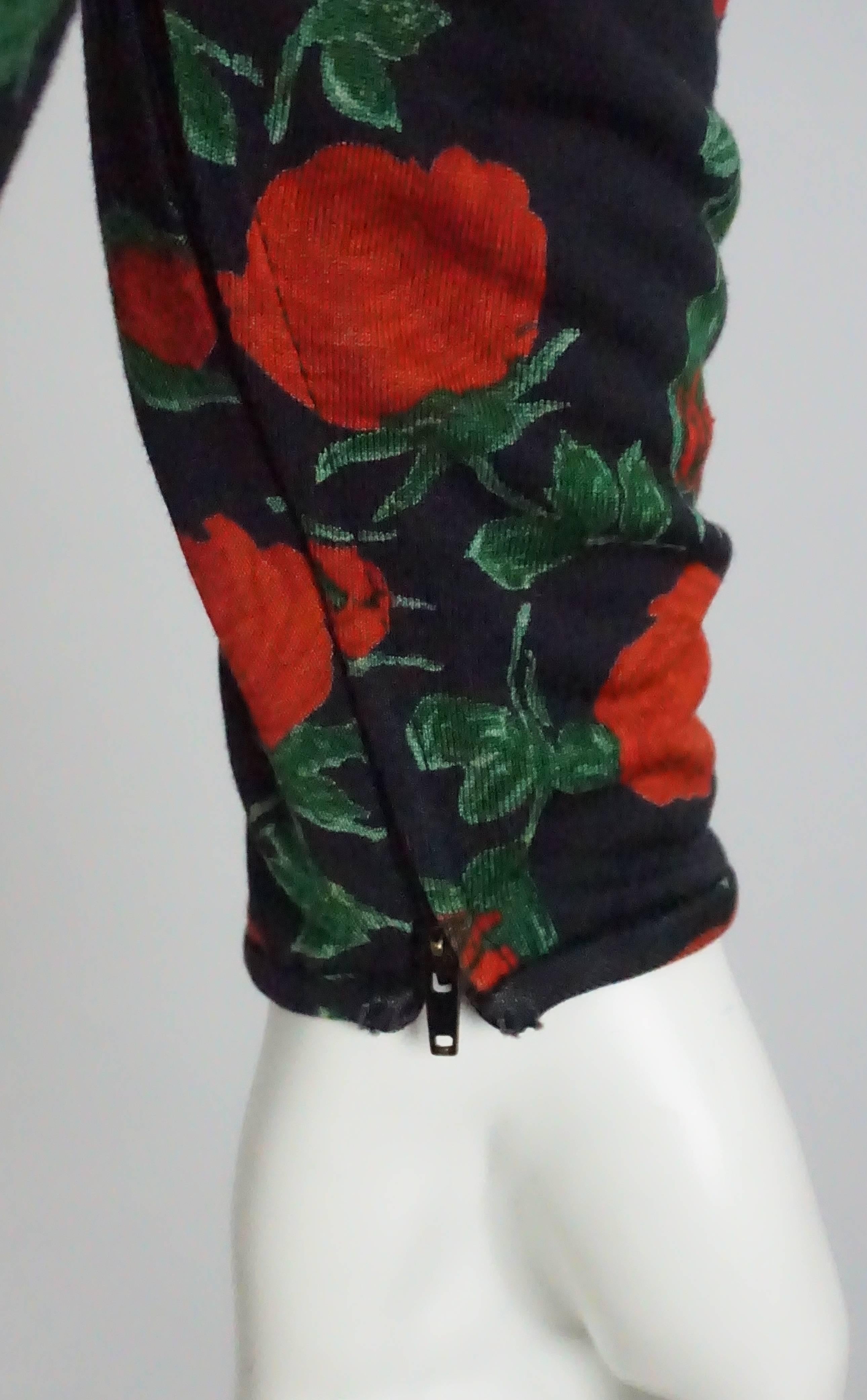 Ungaro Vintage Black and Red Floral  Cotton Jersey Top - 6 - Circa 80's For Sale 2