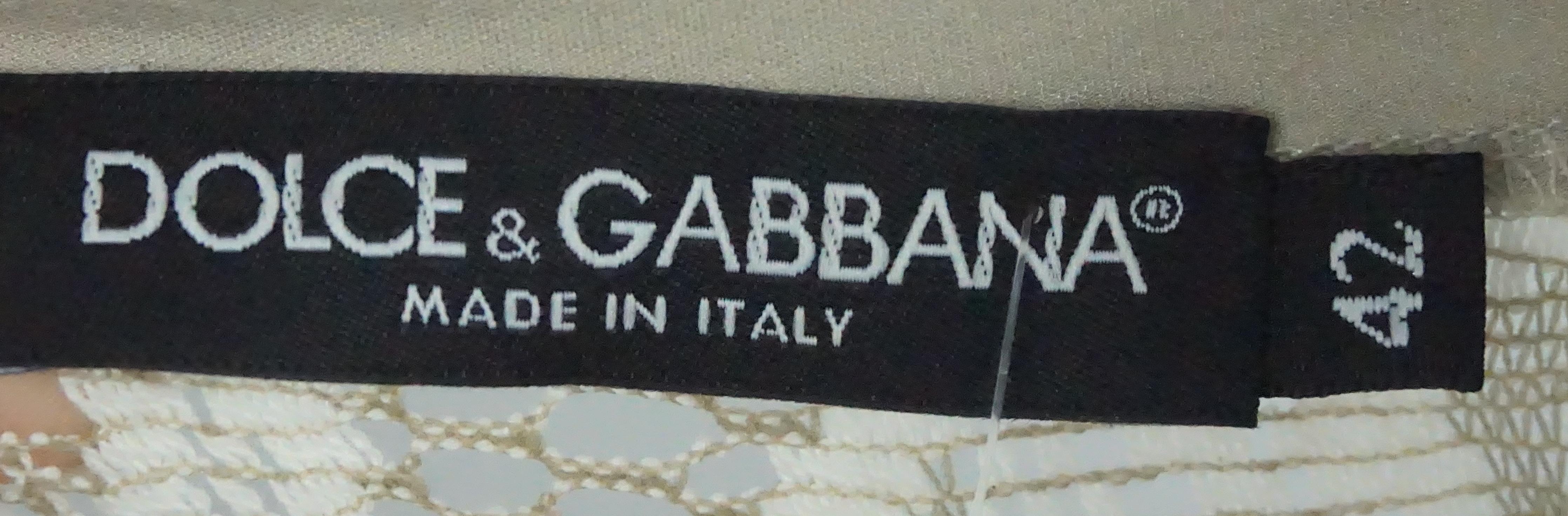 Dolce & Gabbana Taupe Top en dentelle sans manches - Taille 42 Circa 2000 en vente 1