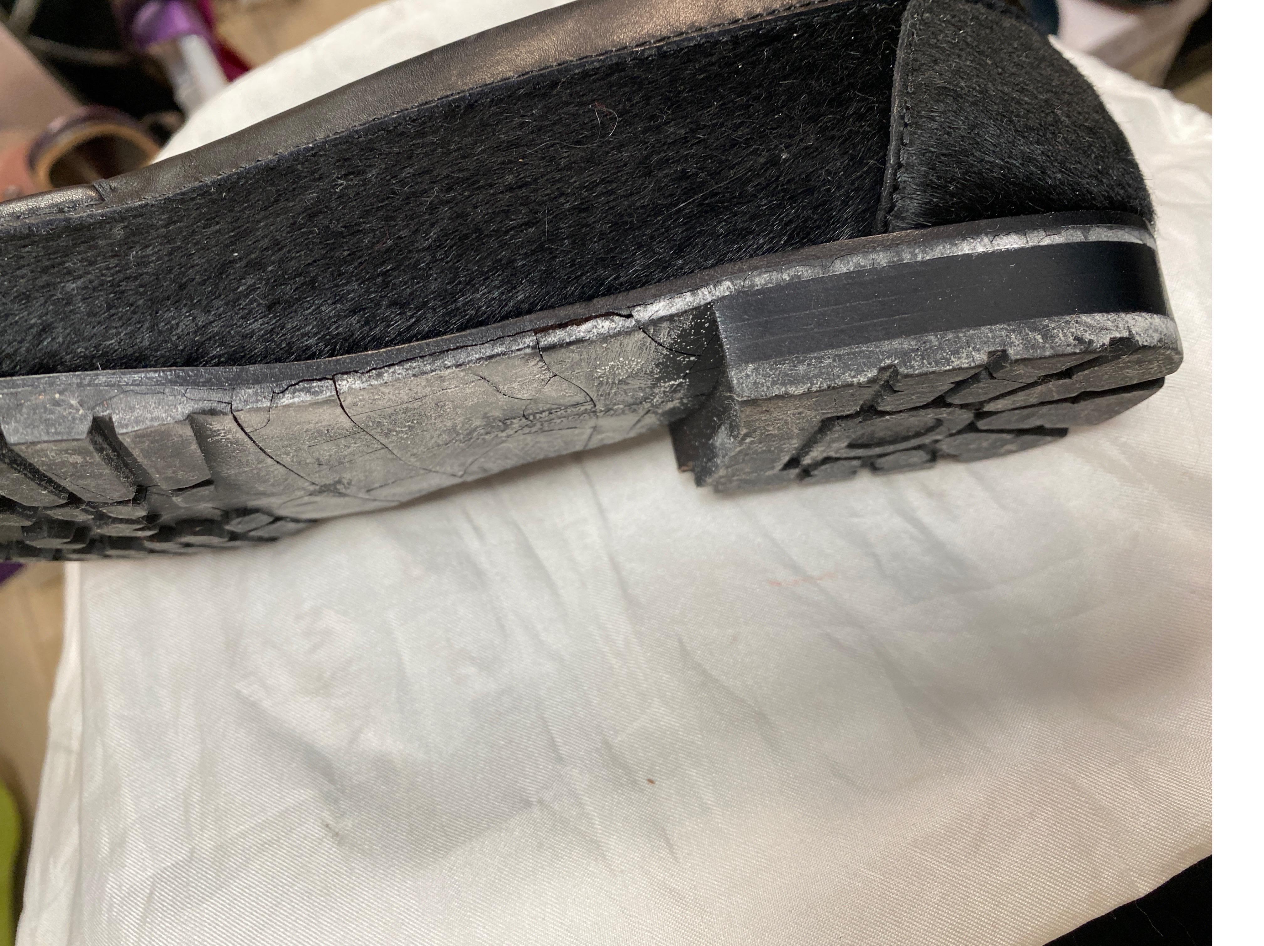 Salvatore Ferragamo Black Pony Hair Loafers w/ Silver Front Buckle - 7AA In Excellent Condition For Sale In West Palm Beach, FL