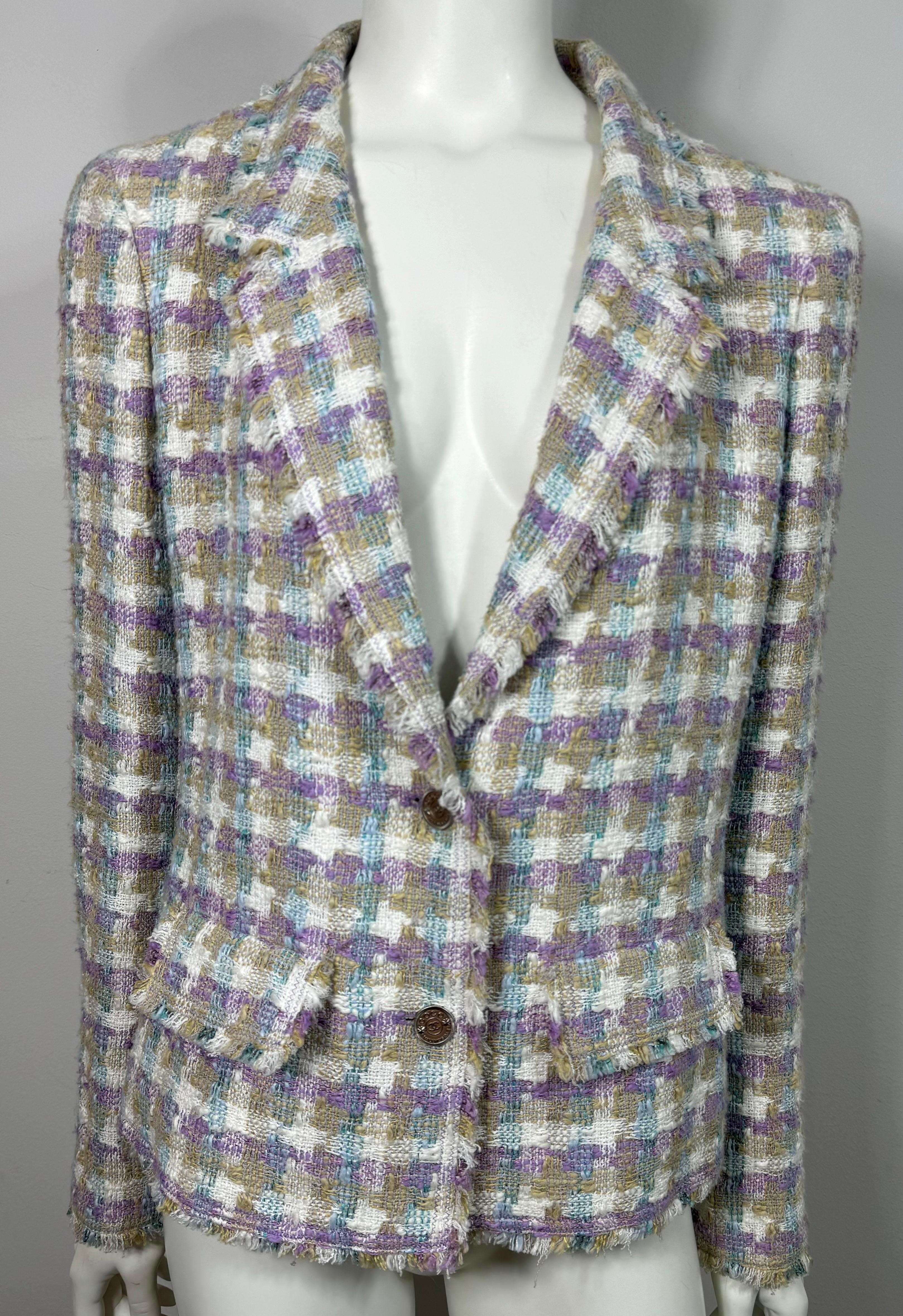 Chanel Spring 2005 Multi Pastel Tweed Single Breasted Jacket-Size 44 For Sale 7