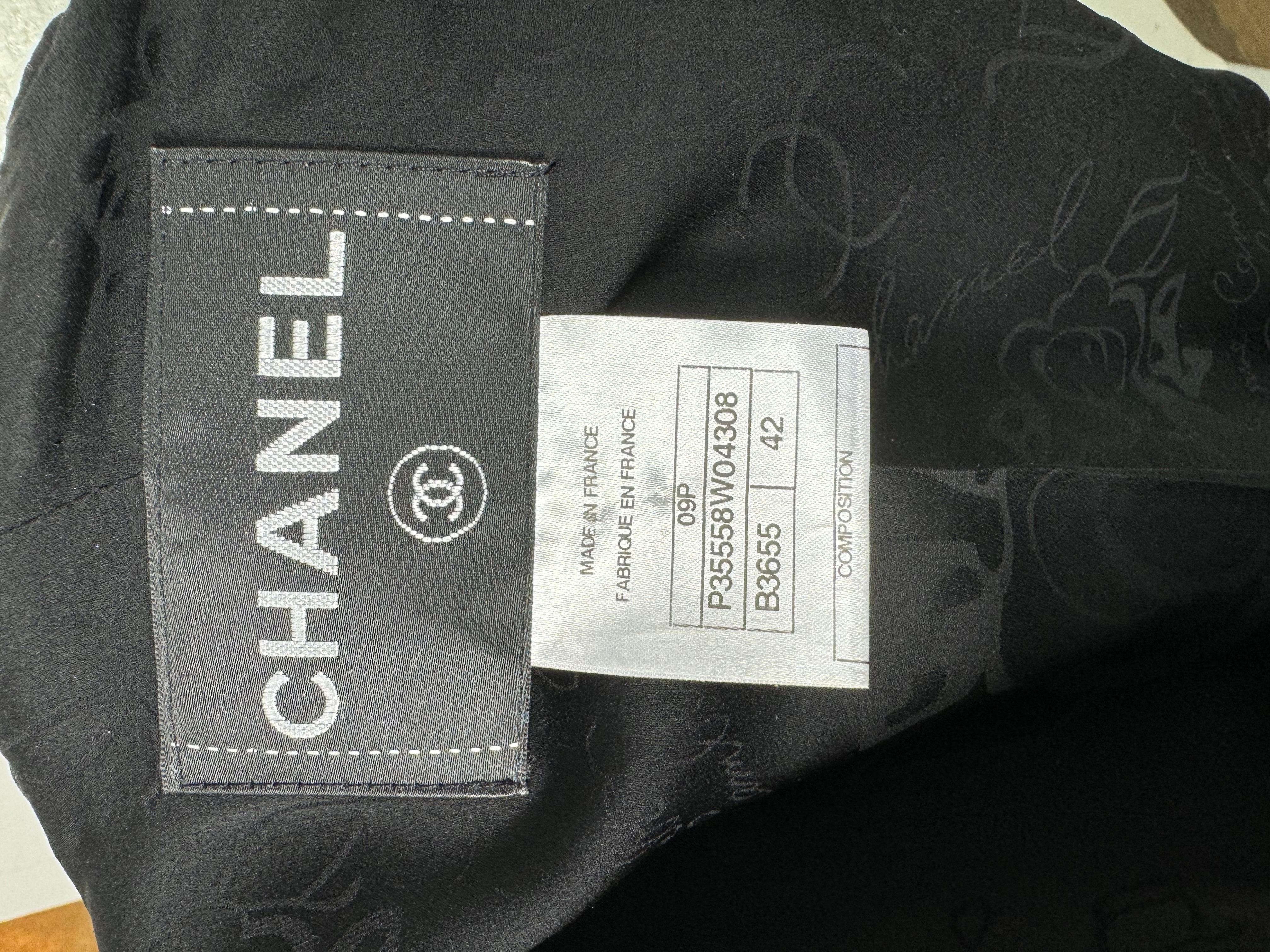 Chanel Laufsteg Frühjahr 2009 Schwarze Jacke aus Leinenmischung mit weißem Kragen/Manschetten - 42 im Angebot 14