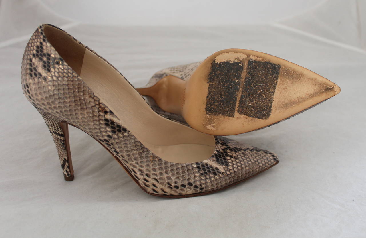 Valentino Python Pointed Toe Pumps - 36 In Excellent Condition In West Palm Beach, FL