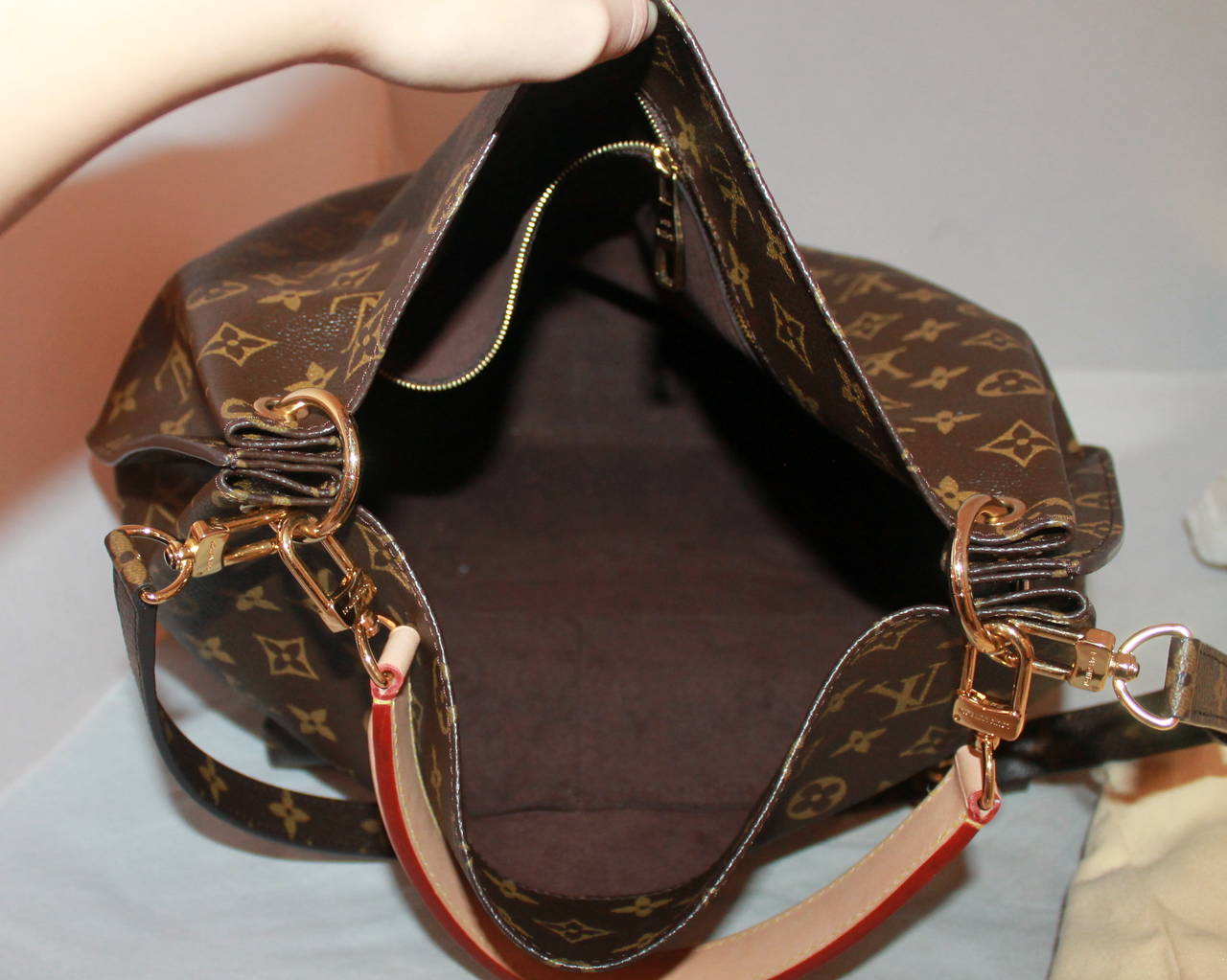 Women's NEW 2015 Louis Vuitton Brown Monogram Printed Metis Handbag