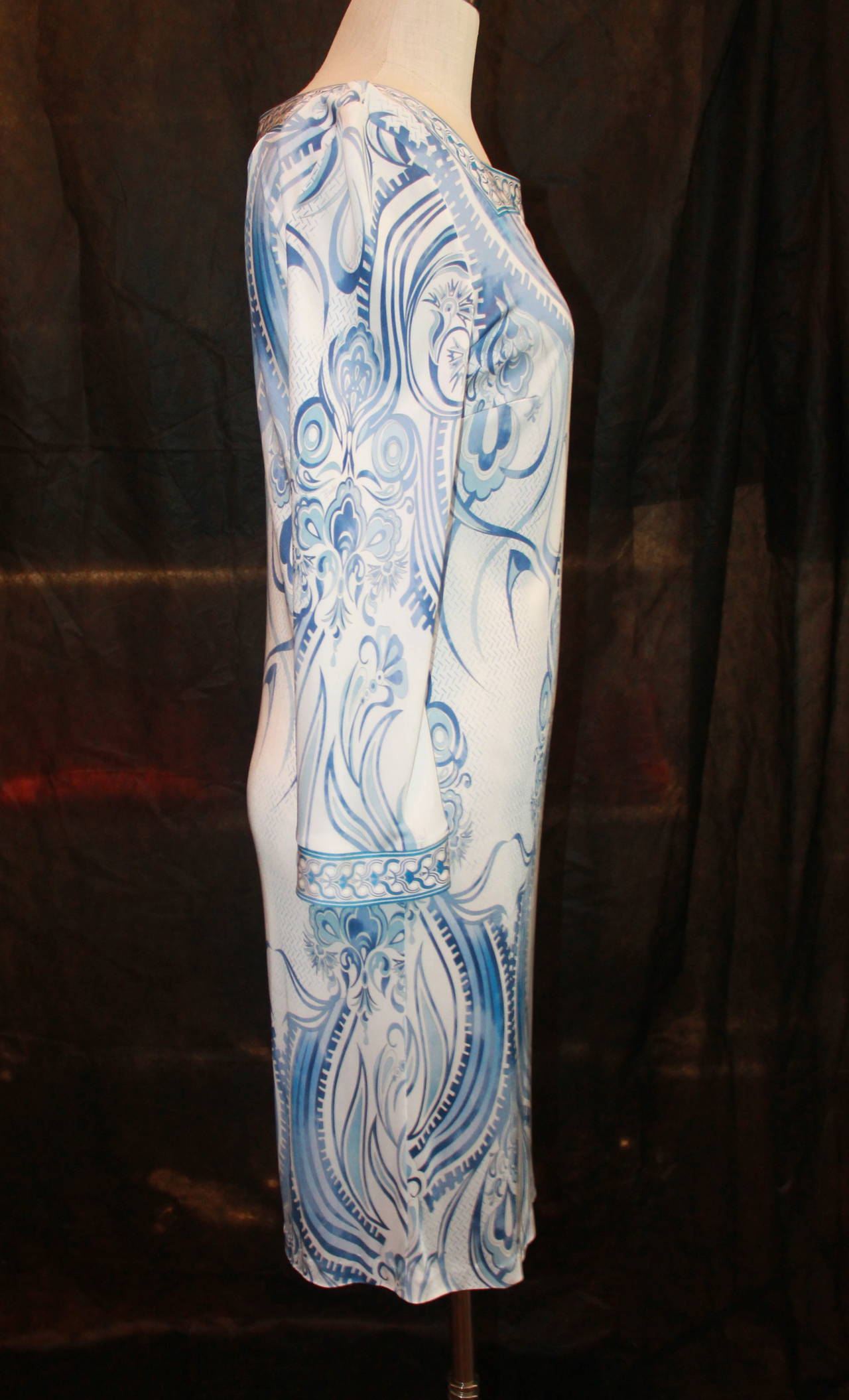 Emilio Pucci White & Blue Printed Long-Sleeve Jersey Dress - 46 In Good Condition In West Palm Beach, FL