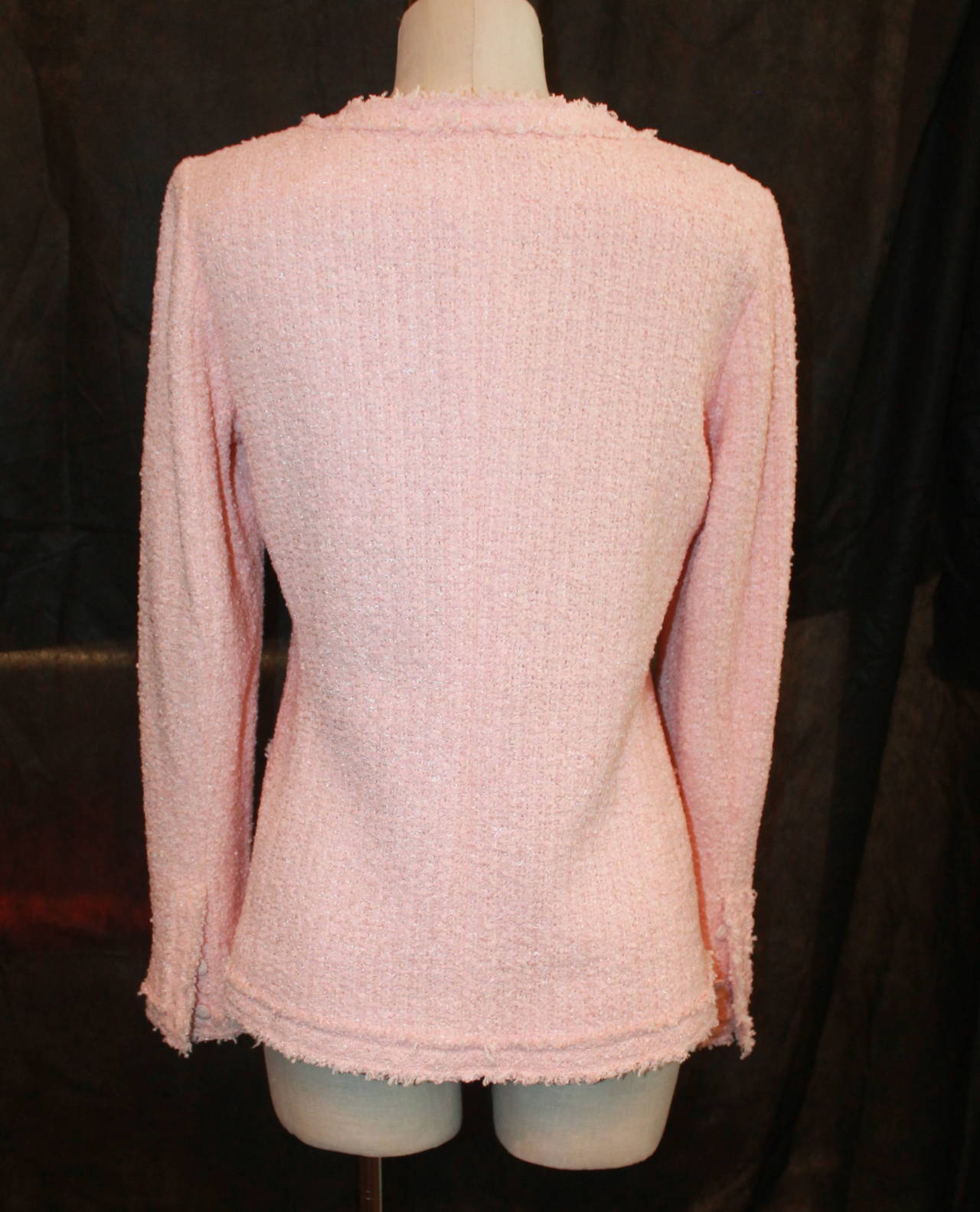 Chanel 2004 Pink Tweed & Textured Trim Jacket - 40 - 2004 In Excellent Condition In West Palm Beach, FL