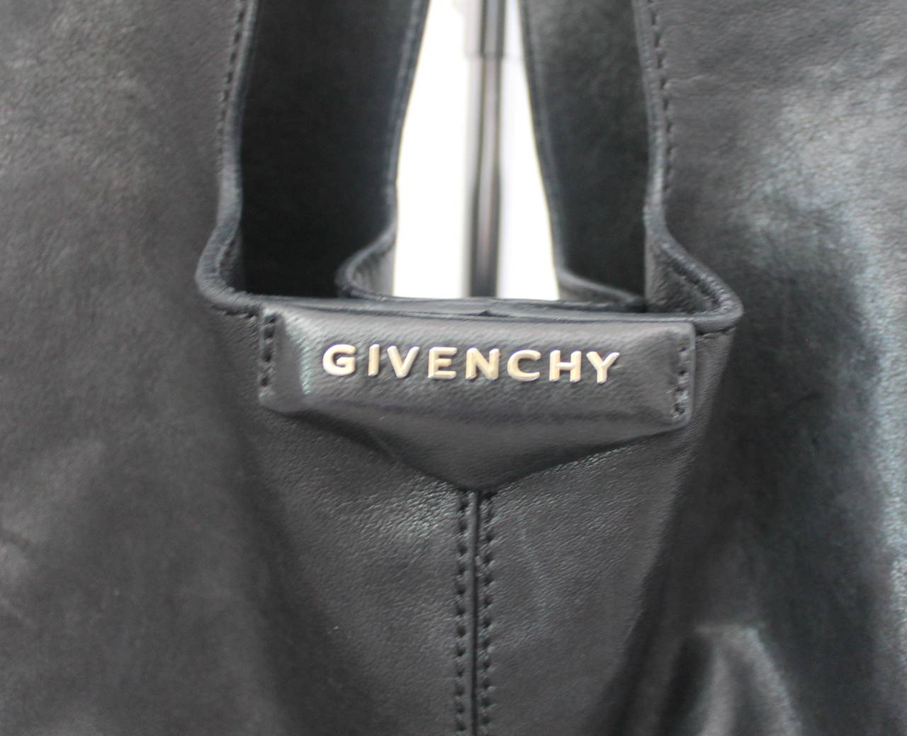 Givenchy Large Black Leather Slouch Tote. This bag is in excellent condition with very light wear. 

Measurements:
Length- 16.5