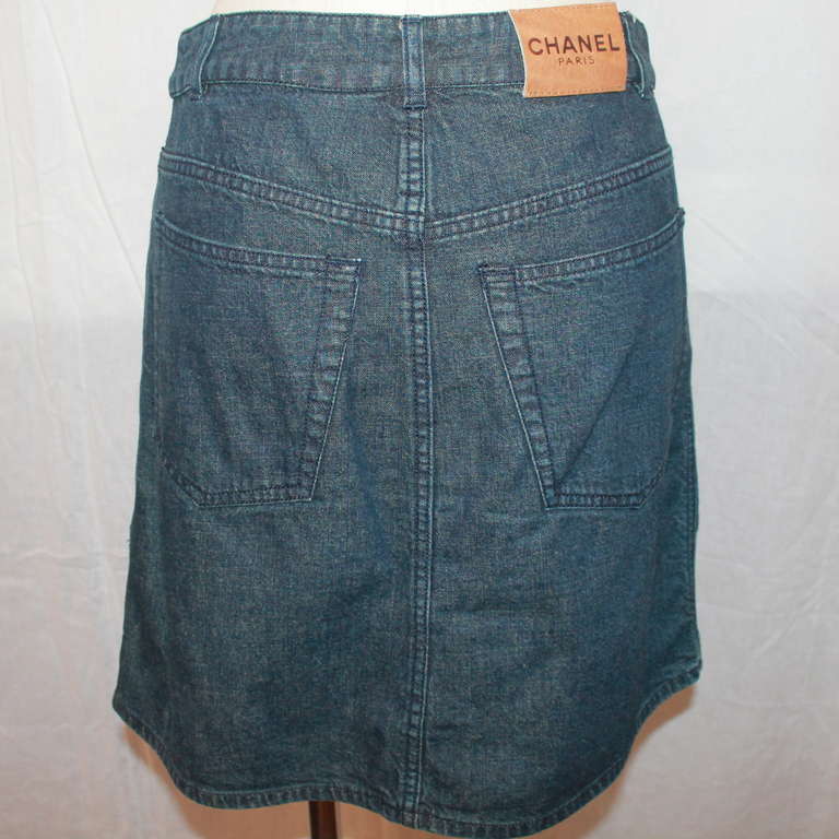 Chanel Denim Zippered Skirt- 38 In Excellent Condition In West Palm Beach, FL