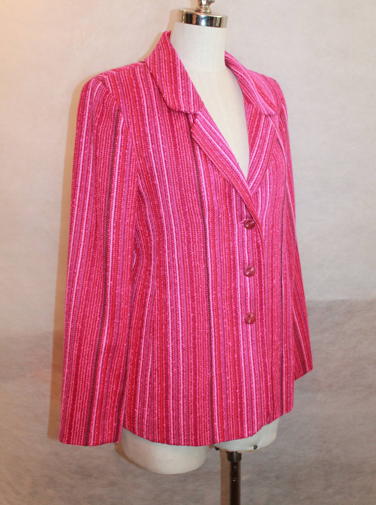 Chanel Magenta Striped Wool Blend Jacket - 40 - Circa 2001
This jacket is in good condition
Measurements:
Bust 36