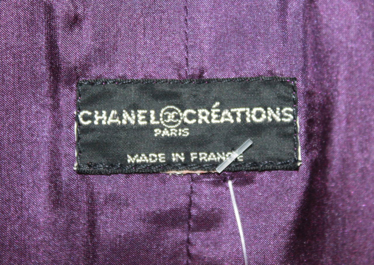 Chanel 1970's Vintage Purple Tweed Wool Skirt Suit - 44 For Sale 1