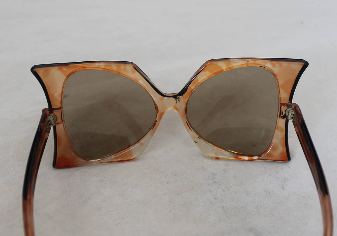 1960's Vintage Parisian Brown Square Lucite Sunglasses at 1stDibs