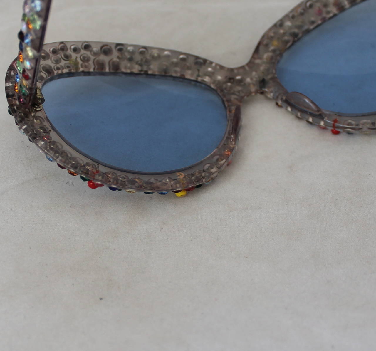 Main EGF 1960's Vintage Multi Rhinestone & Blue Frame Sunglasses In Good Condition In West Palm Beach, FL