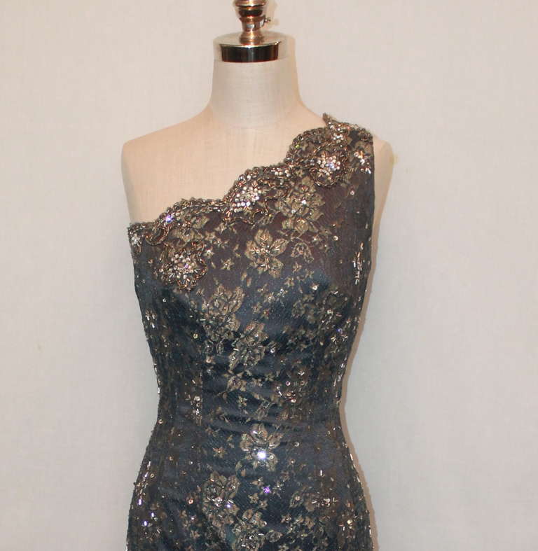 Mandalay Grey & Gold Lace Dress - 6 In Excellent Condition In West Palm Beach, FL