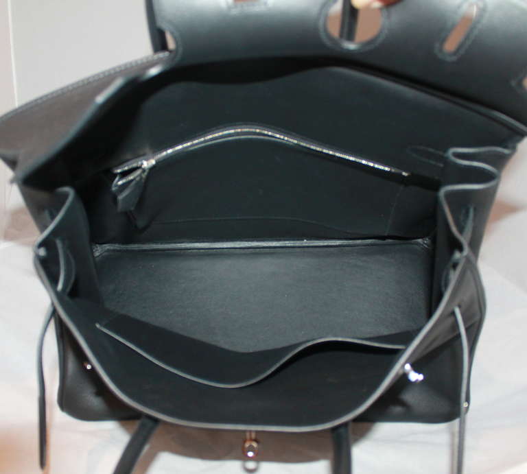 Hermes Black Veau Swift Leather 35 cm Birkin In Excellent Condition In West Palm Beach, FL