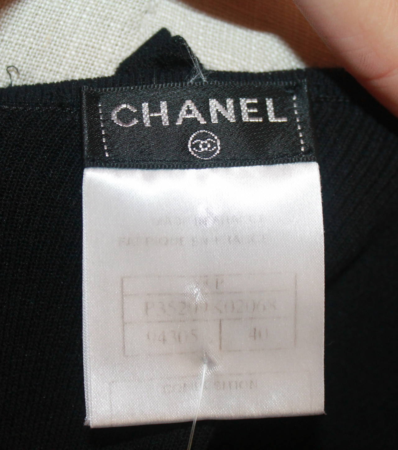 Chanel 1999 Vintage Black Shirt with Small Bow Details - 40 1