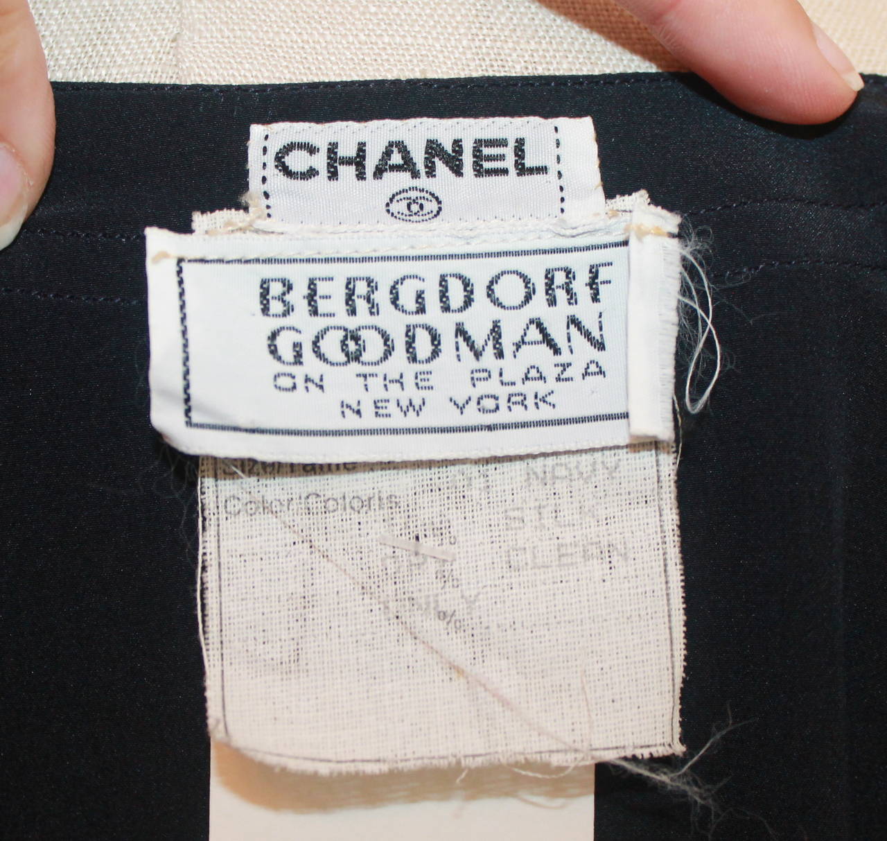Chanel 1980's Vintage Navy Silk Top - M In Excellent Condition In West Palm Beach, FL