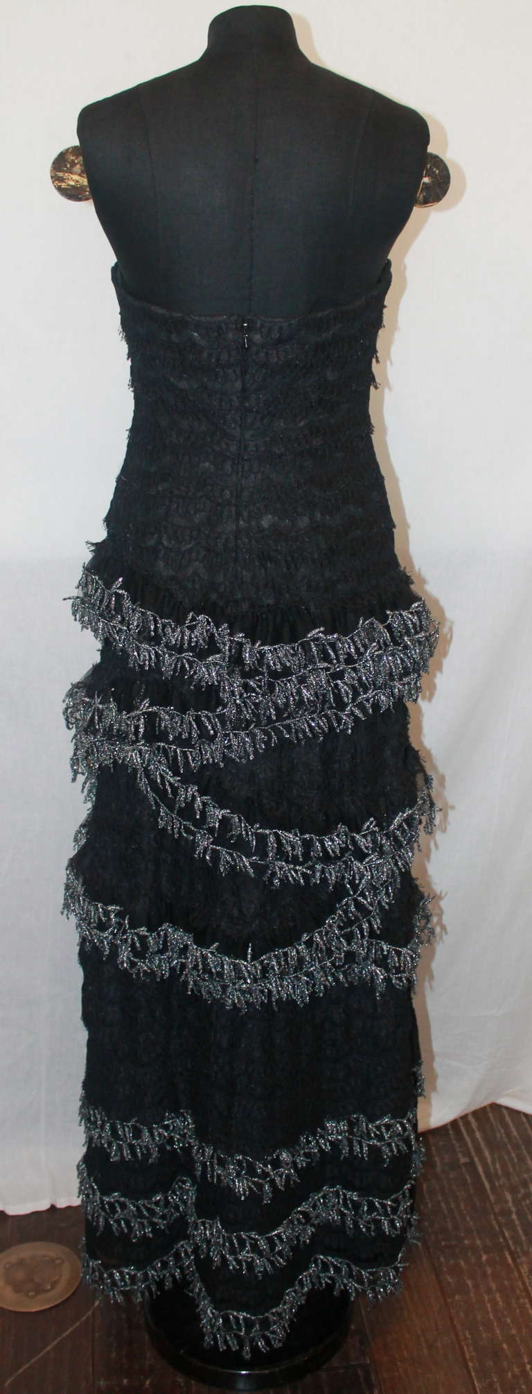Women's Unknown Black & Silver Lace Gown - 6