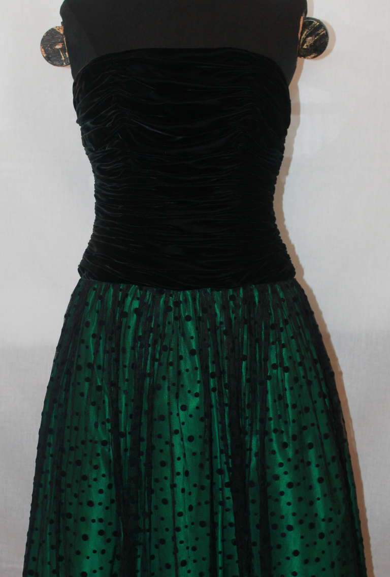 Martha Phillips Vintage Black Velvet Gown with Green Silk Taffeta and Black Point d'Esprit Skirt. The gown comes with a green silk taffeta and black velvet large shawl. It is in excellent condition and a size 6. 
Measurements:
Bust- 35