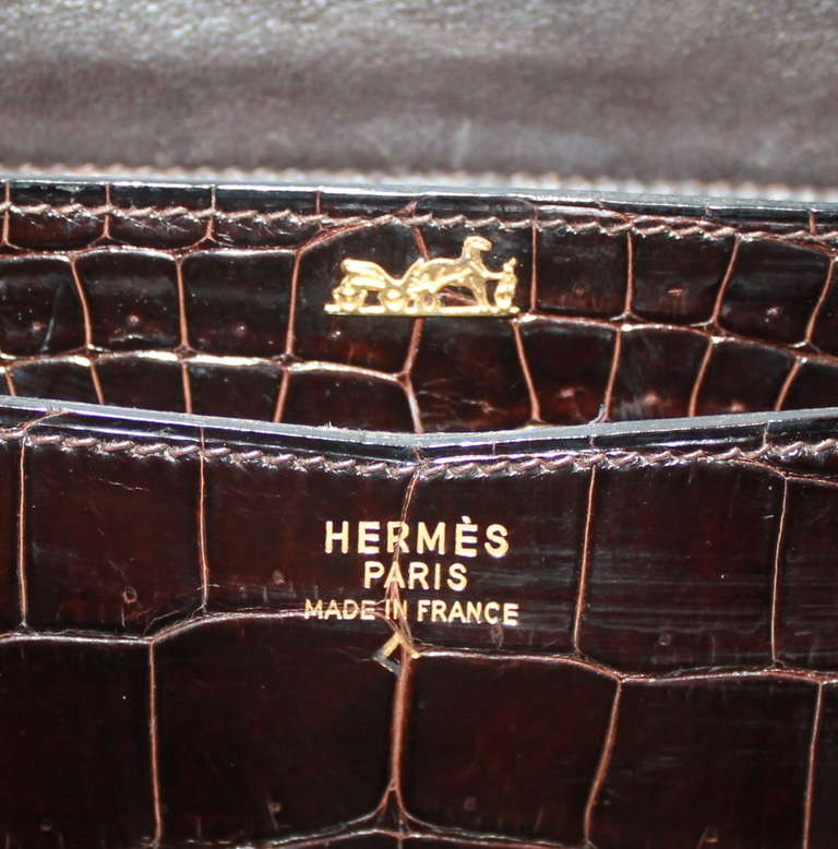 Women's Hermes Shiny Marron Fonce Porosus Crocodile Lydie Clutch - 1982